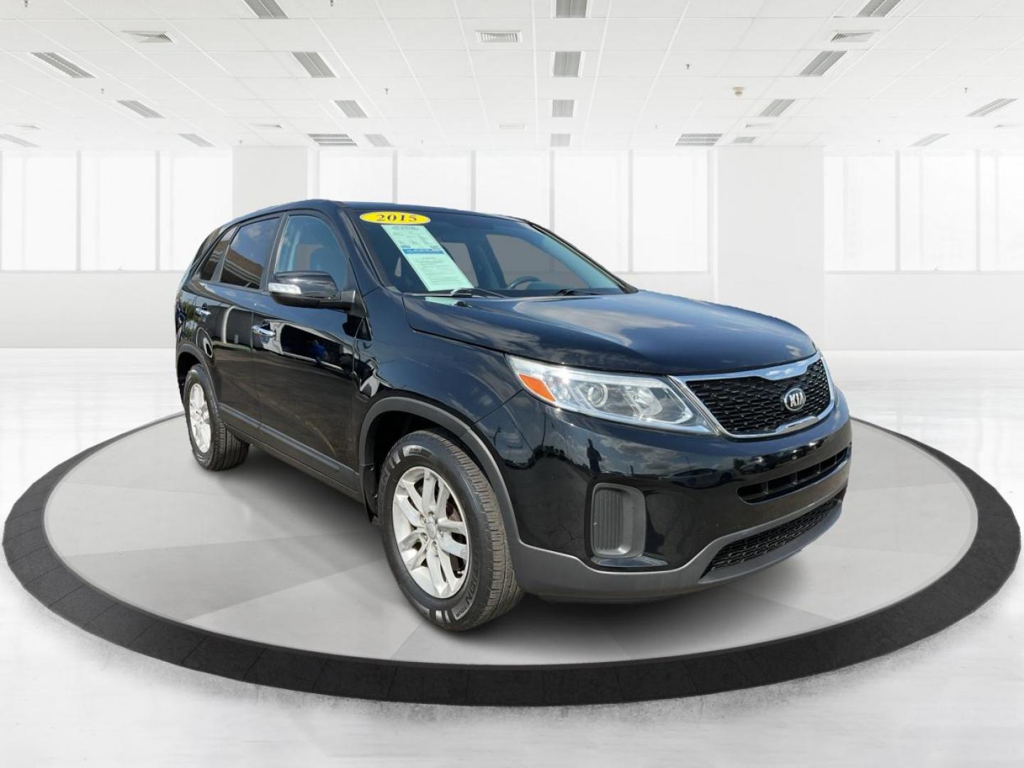 2015 Kia Sorento LX (5XYKT3A69FG) with an 2.4L I-4 gasoline direct injection engine, located at 1230 East Main St, Xenia, OH, 45385, (937) 908-9800, 39.688026, -83.910172 - 2015 Kia Sorento LX - Photo#0