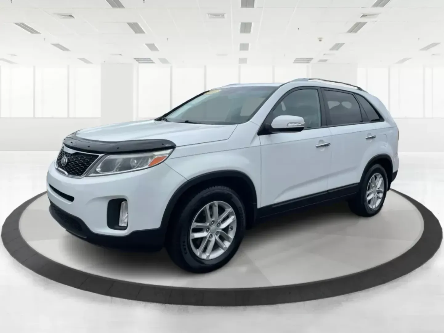 2015 Kia Sorento LX (5XYKT4A61FG) with an 2.4L I-4 gasoline direct injection engine, located at 8750 N County Rd 25A, Piqua, OH, 45356, (937) 908-9800, 40.164391, -84.232513 - 2015 Kia Sorento LX - Photo#7