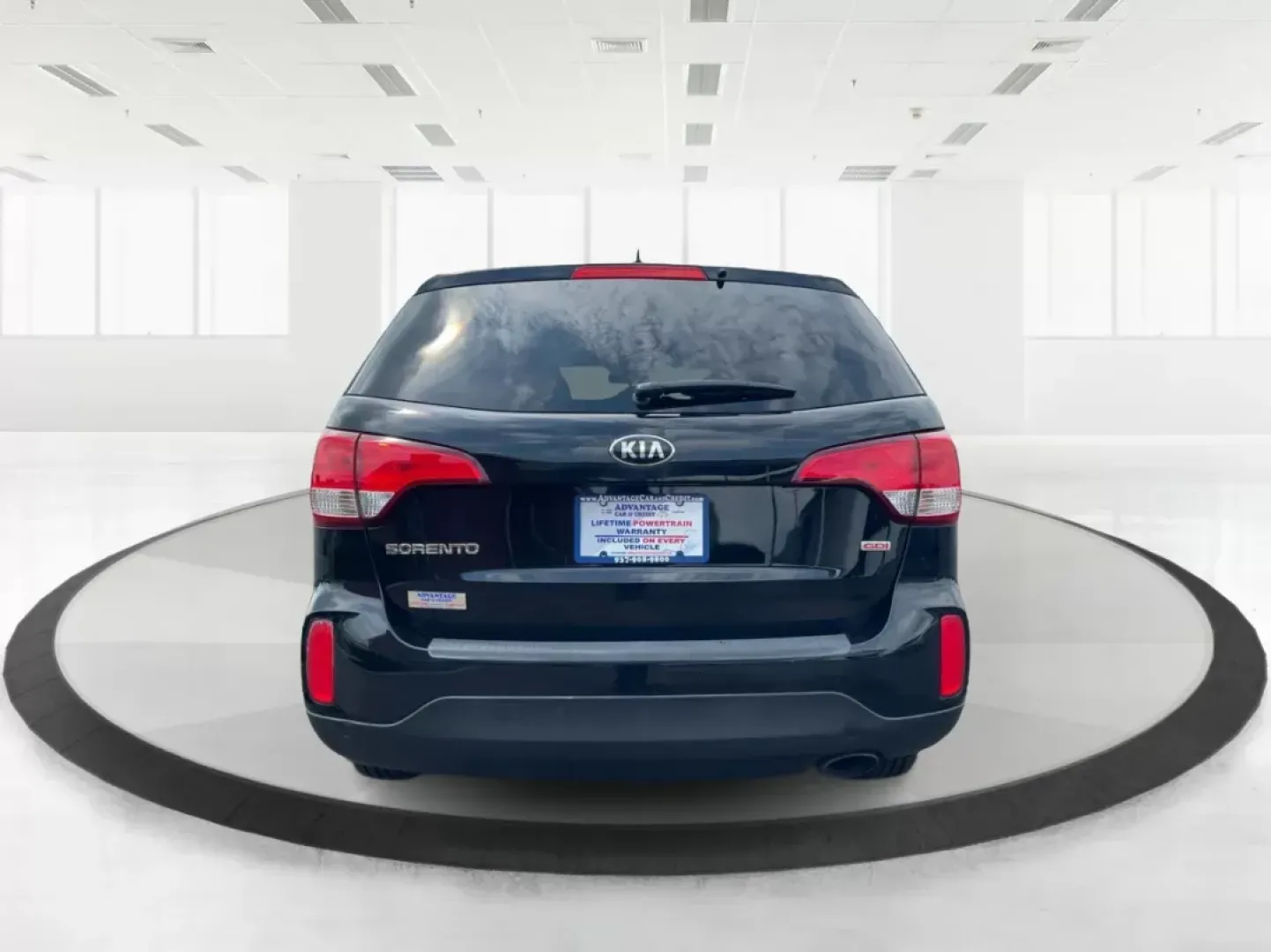 2015 Kia Sorento LX (5XYKT3A60FG) with an 2.4L I-4 gasoline direct injection engine, located at 880 E. National Road, Vandalia, OH, 45377, (937) 908-9800, 39.891918, -84.183594 - ### Discover Adventure with the 2015 Kia Sorento LX - Your Perfect Family SUV!<br /> <br /> Are you seeking the ideal vehicle for weekend getaways or daily commutes? Look no further! The 2015 Kia Sorento LX is the perfect SUV for growing families and adventure-seekers alike. With its spacious interi - Photo#3
