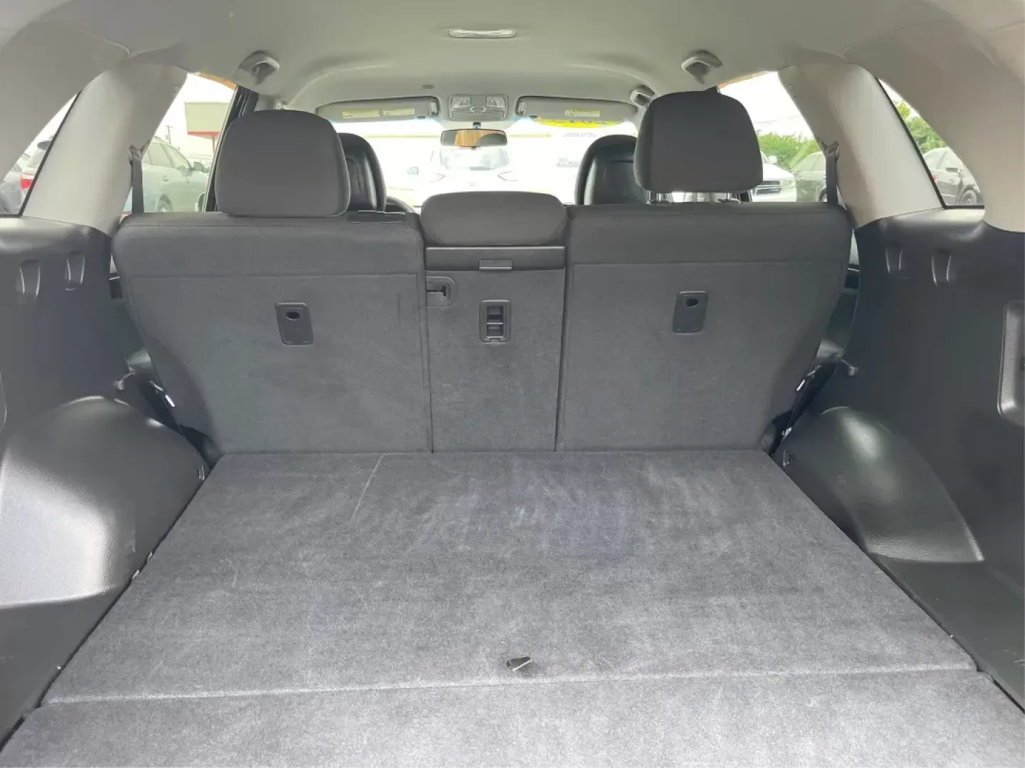 2015 Kia Sorento LX (5XYKT3A60FG) with an 2.4L I-4 gasoline direct injection engine, located at 880 E. National Road, Vandalia, OH, 45377, (937) 908-9800, 39.891918, -84.183594 - ### Discover Adventure with the 2015 Kia Sorento LX - Your Perfect Family SUV!<br /> <br /> Are you seeking the ideal vehicle for weekend getaways or daily commutes? Look no further! The 2015 Kia Sorento LX is the perfect SUV for growing families and adventure-seekers alike. With its spacious interi - Photo#11