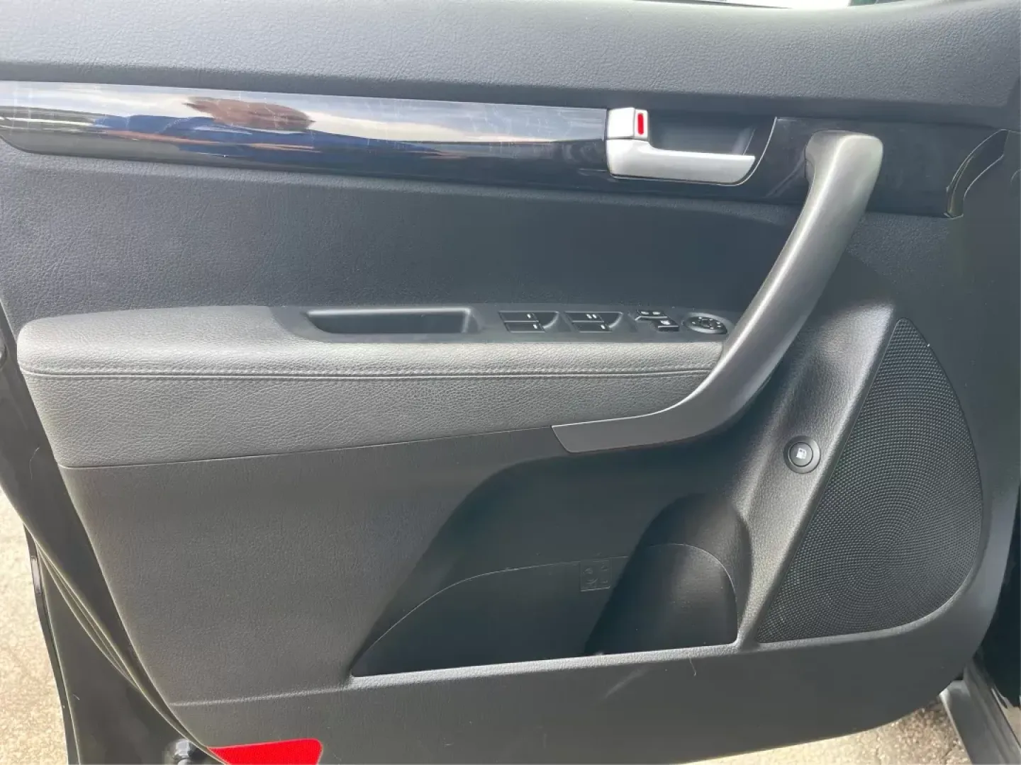 2015 Kia Sorento LX (5XYKT3A60FG) with an 2.4L I-4 gasoline direct injection engine, located at 880 E. National Road, Vandalia, OH, 45377, (937) 908-9800, 39.891918, -84.183594 - ### Discover Adventure with the 2015 Kia Sorento LX - Your Perfect Family SUV!<br /> <br /> Are you seeking the ideal vehicle for weekend getaways or daily commutes? Look no further! The 2015 Kia Sorento LX is the perfect SUV for growing families and adventure-seekers alike. With its spacious interi - Photo#18