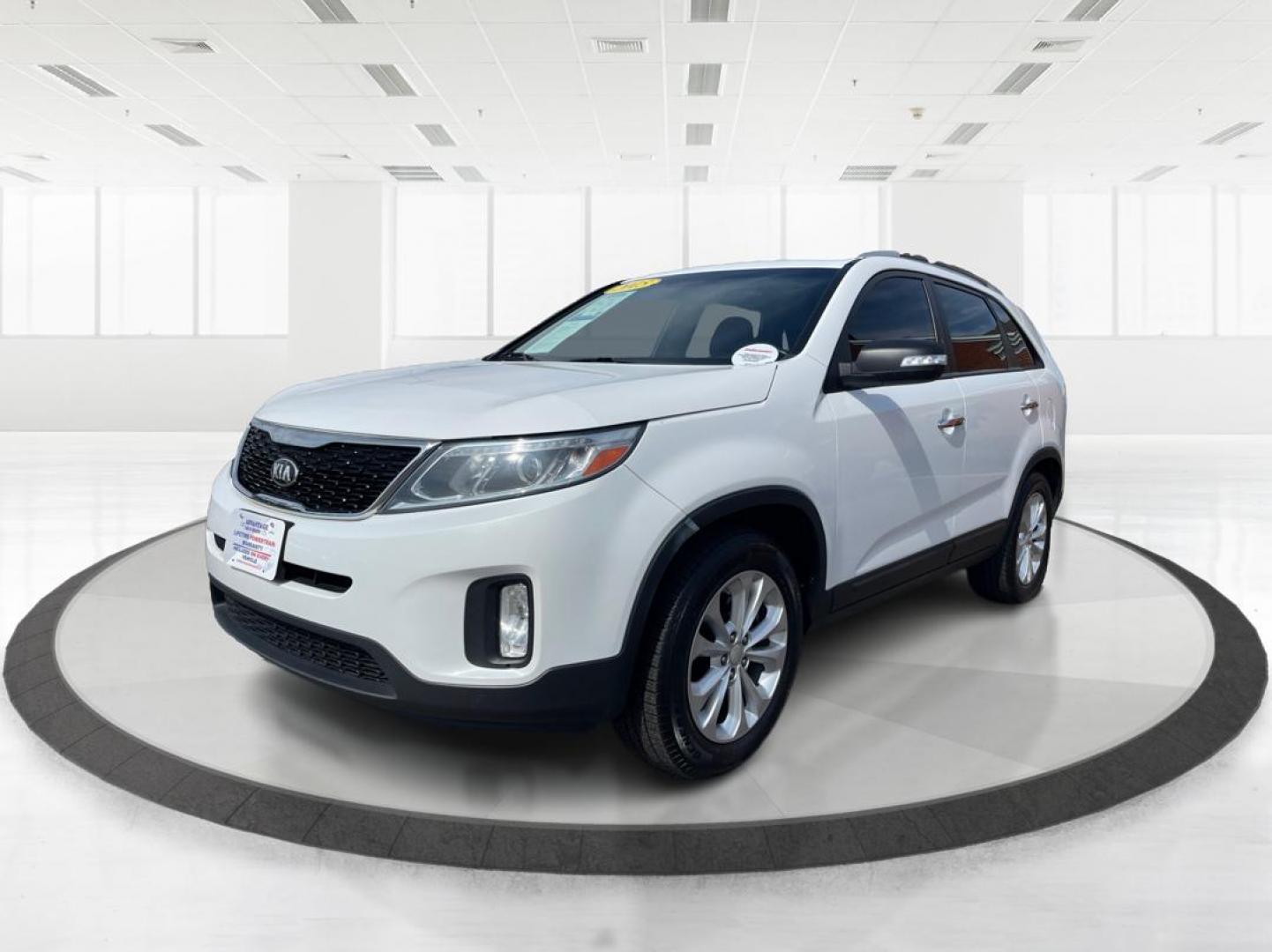 2015 Kia Sorento EX V6 (5XYKU4A74FG) with an Lambda II 3.3L V-6 gasoline direct injection engine, located at 8750 N County Rd 25A, Piqua, OH, 45356, (937) 908-9800, 40.164391, -84.232513 - 2015 Kia Sorento EX V6 - Photo#7