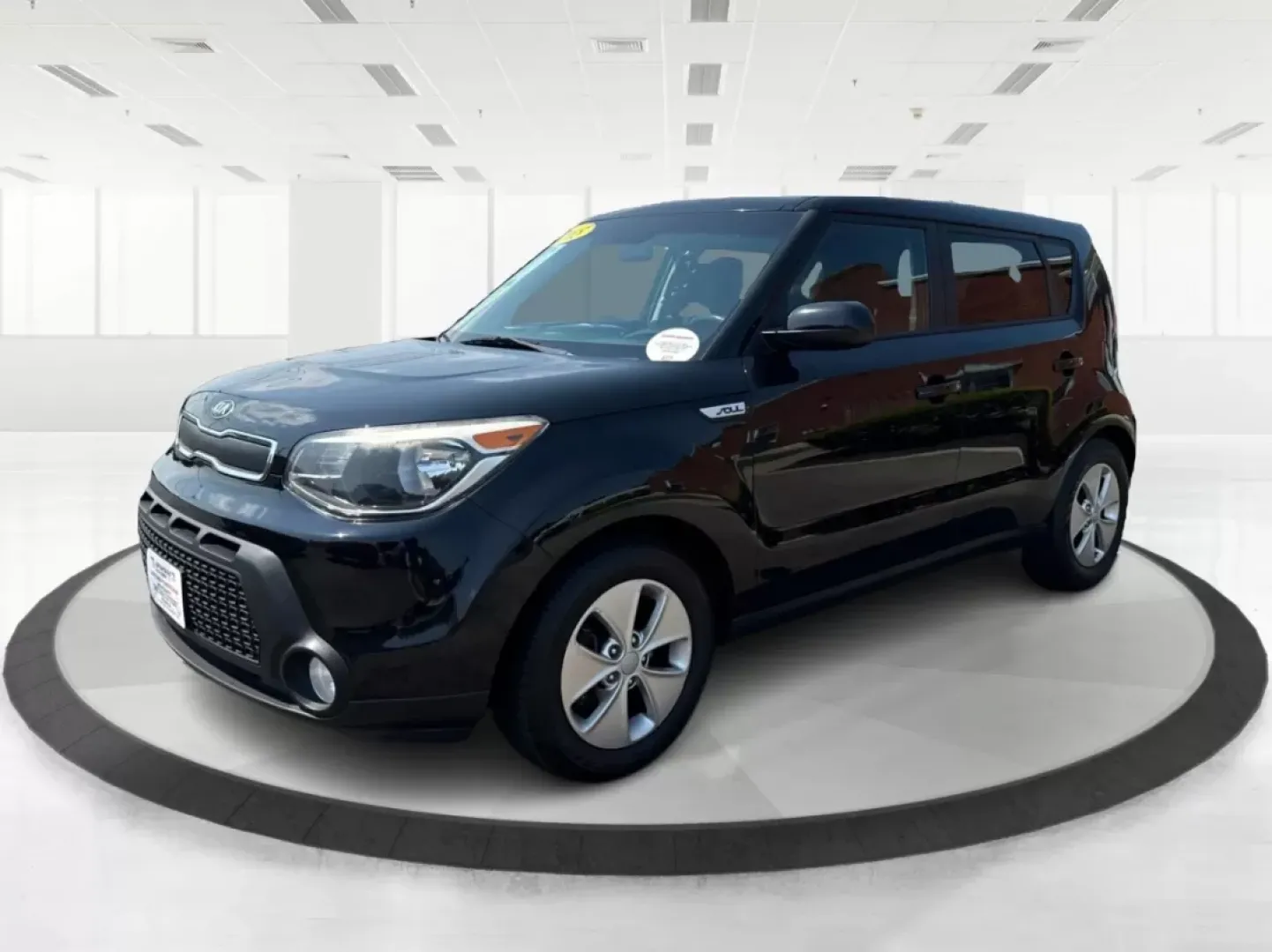 2015 Kia Soul Base (KNDJN2A26F7) with an 1.6L L4 DOHC 16V engine, located at 1184 Kauffman Ave, Fairborn, OH, 45324, (937) 908-9800, 39.807072, -84.030914 - Discover the perfect blend of style, functionality, and affordability with the 2015 Kia Soul, now available at Advantage Car and Credit in Fairborn, OH! This versatile wagon is not just a vehicle; it's a lifestyle choice, ideal for anyone from growing families to budget-conscious commuters. With its - Photo#7