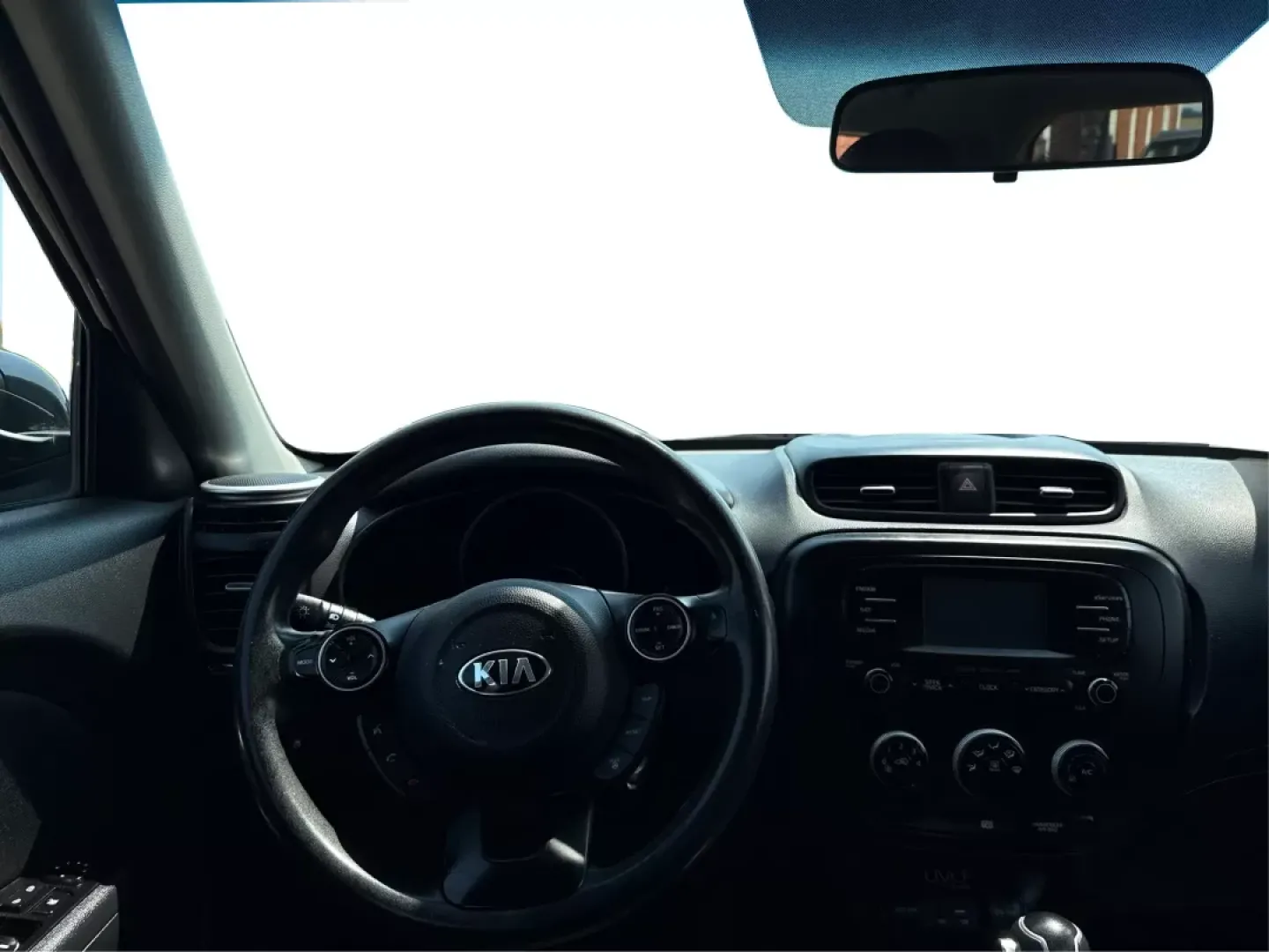 2015 Kia Soul Base (KNDJN2A26F7) with an 1.6L L4 DOHC 16V engine, located at 1184 Kauffman Ave, Fairborn, OH, 45324, (937) 908-9800, 39.807072, -84.030914 - Discover the perfect blend of style, functionality, and affordability with the 2015 Kia Soul, now available at Advantage Car and Credit in Fairborn, OH! This versatile wagon is not just a vehicle; it's a lifestyle choice, ideal for anyone from growing families to budget-conscious commuters. With its - Photo#20