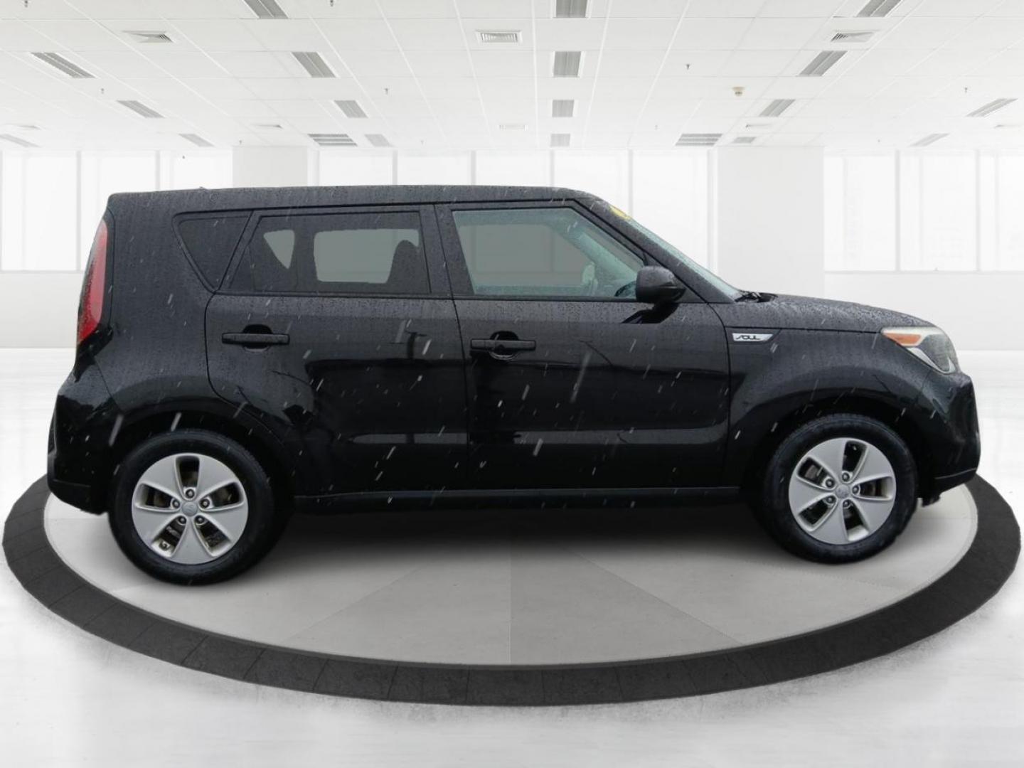 2015 Kia Soul Base (KNDJN2A26F7) with an 1.6L L4 DOHC 16V engine, located at 1184 Kauffman Ave, Fairborn, OH, 45324, (937) 908-9800, 39.807072, -84.030914 - 2015 Kia Soul Base - Photo#1