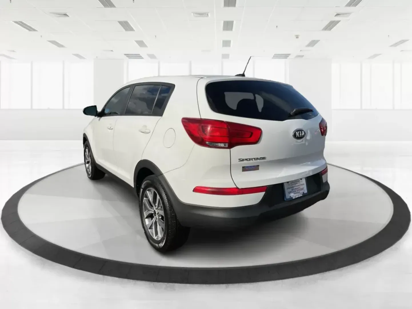 2015 Kia Sportage LX (KNDPB3AC1F7) with an Other engine, located at 1951 S Dayton Lakeview Rd., New Carlisle, OH, 45344, (937) 908-9800, 39.890999, -84.050255 - Are you looking for a versatile vehicle that can handle your family's daily adventures while also being budget-friendly? Look no further than this 2015 Kia Sportage LX, now available at Advantage Car and Credit in Fairborn, OH. This stylish crossover SUV is perfect for growing families, weekend geta - Photo#3