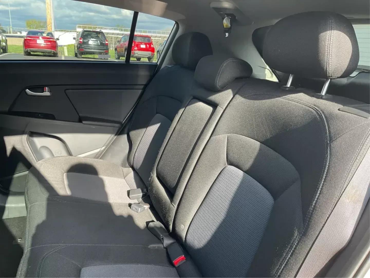2015 Kia Sportage LX (KNDPB3AC1F7) with an Other engine, located at 1951 S Dayton Lakeview Rd., New Carlisle, OH, 45344, (937) 908-9800, 39.890999, -84.050255 - Are you looking for a versatile vehicle that can handle your family's daily adventures while also being budget-friendly? Look no further than this 2015 Kia Sportage LX, now available at Advantage Car and Credit in Fairborn, OH. This stylish crossover SUV is perfect for growing families, weekend geta - Photo#8