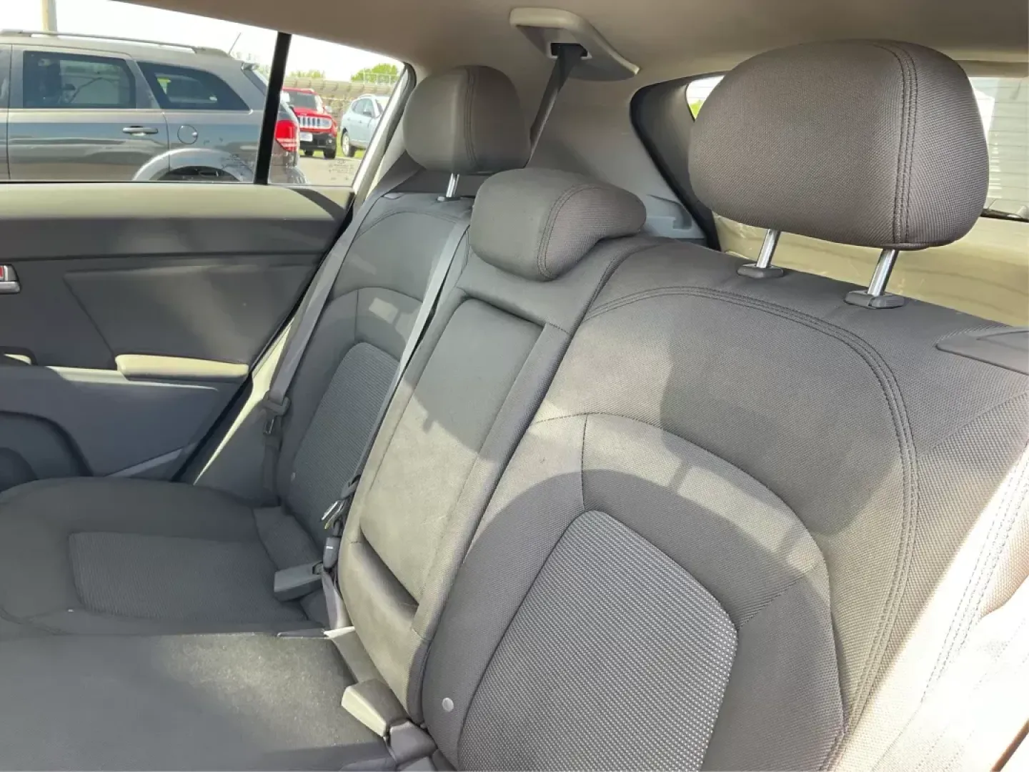 2015 Kia Sportage LX (KNDPBCAC7F7) with an Other engine, located at 880 E. National Road, Vandalia, OH, 45377, (937) 908-9800, 39.891918, -84.183594 - **Explore the Open Road with the 2015 Kia Sportage LX Perfect for Your Next Adventure!**<br /> <br /> Imagine hitting the open road with your loved ones, whether it's a weekend getaway or a daily commute. The 2015 Kia Sportage LX, available at Advantage Car and Credit in Fairborn, OH, is the ideal - Photo#9