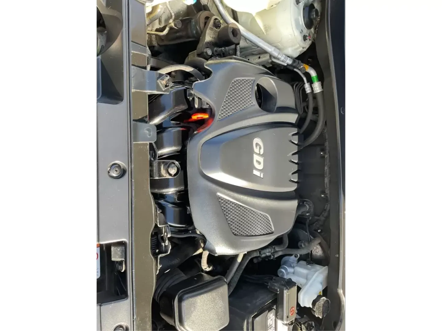 2015 Kia Sportage LX (KNDPB3AC1F7) with an Other engine, located at 1951 S Dayton Lakeview Rd., New Carlisle, OH, 45344, (937) 908-9800, 39.890999, -84.050255 - Are you looking for a versatile vehicle that can handle your family's daily adventures while also being budget-friendly? Look no further than this 2015 Kia Sportage LX, now available at Advantage Car and Credit in Fairborn, OH. This stylish crossover SUV is perfect for growing families, weekend geta - Photo#10