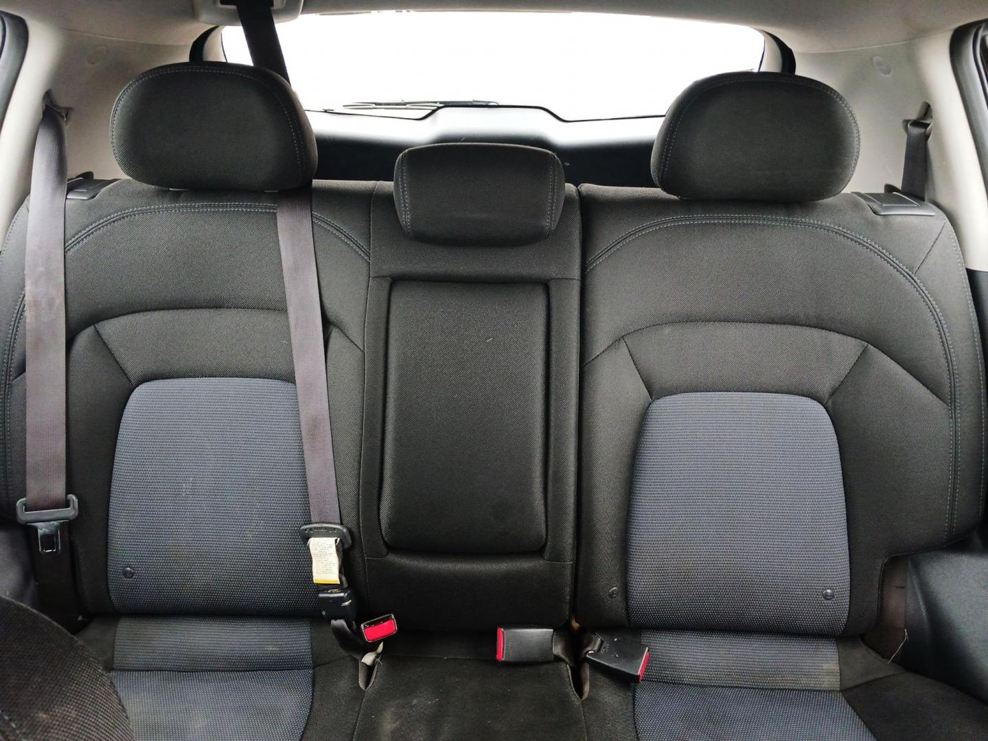 2015 Kia Sportage LX AWD (KNDPBCAC2F7) with an 2.4L V6 DOHC 24V engine, 6-Speed Automatic transmission, located at 1230 East Main St, Xenia, OH, 45385, (937) 908-9800, 39.688026, -83.910172 - 2015 Kia Sportage LX AWD - Photo#13