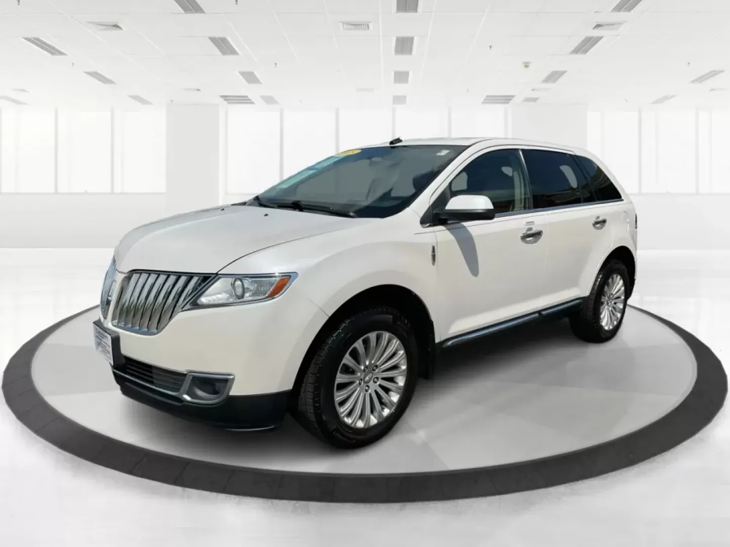 2015 Lincoln MKX Base (2LMDJ6JK7FB) with an Other engine, located at 1184 Kauffman Ave, Fairborn, OH, 45324, (937) 908-9800, 39.807072, -84.030914 - ### Luxurious Comfort Awaits: 2015 Lincoln MKX at Advantage Car and Credit<br /> <br /> Are you searching for a vehicle that effortlessly combines style, comfort, and performance? Look no further! The 2015 Lincoln MKX is perfect for growing families and individuals who appreciate the finer things in - Photo#8