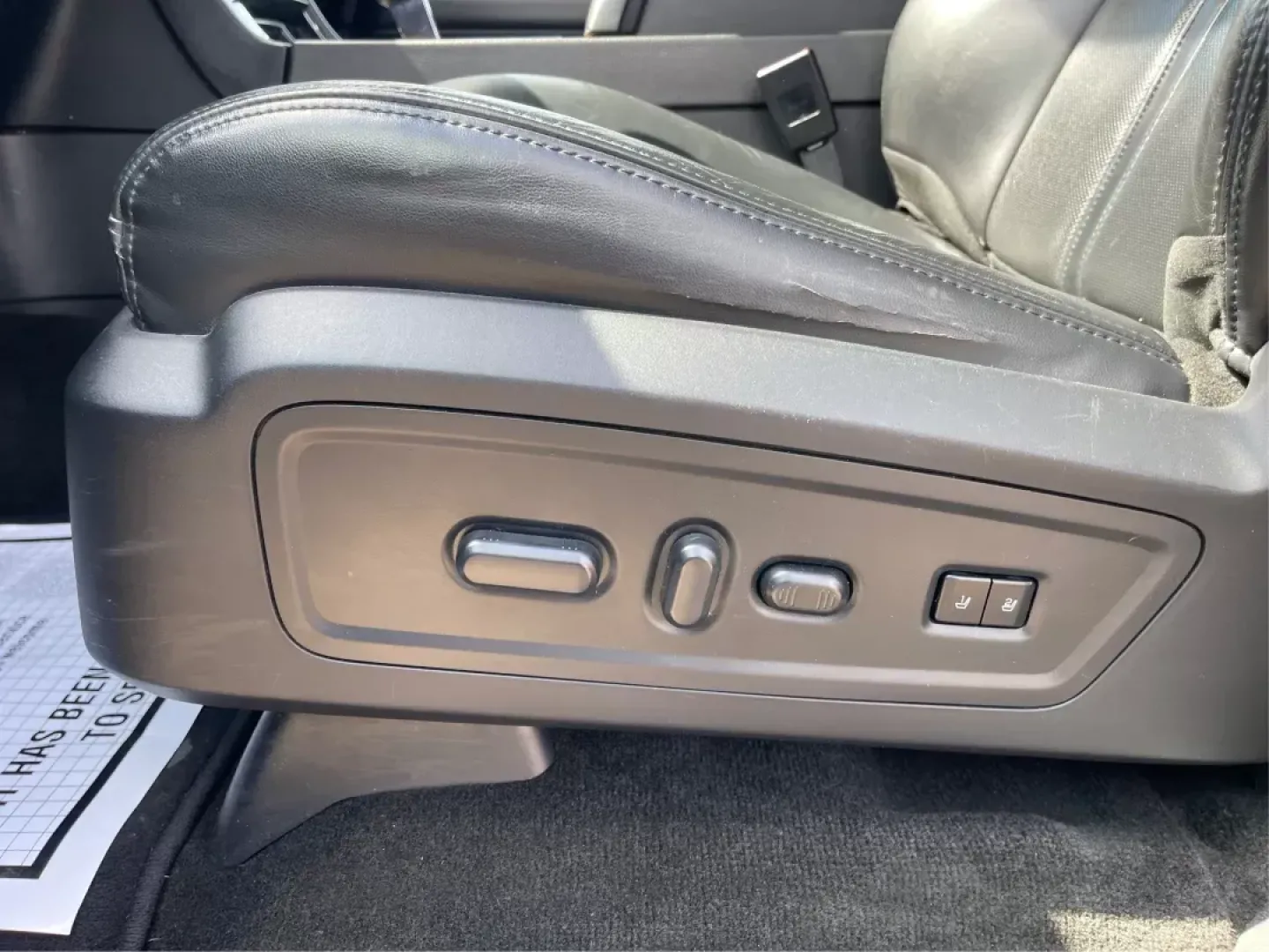2015 Lincoln Navigator Base (5LMJJ2JT1FE) with an Other engine, located at 1184 Kauffman Ave, Fairborn, OH, 45324, (937) 908-9800, 39.807072, -84.030914 - Third Row - Photo#17