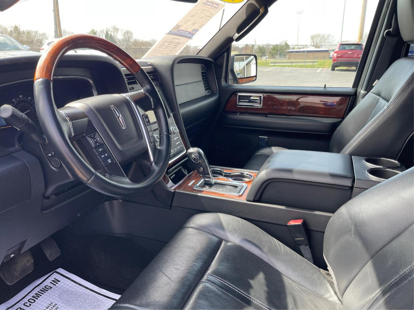 2015 Lincoln Navigator Base (5LMJJ2JT1FE) with an Other engine, located at 1184 Kauffman Ave, Fairborn, OH, 45324, (937) 908-9800, 39.807072, -84.030914 - Third Row - Photo#8