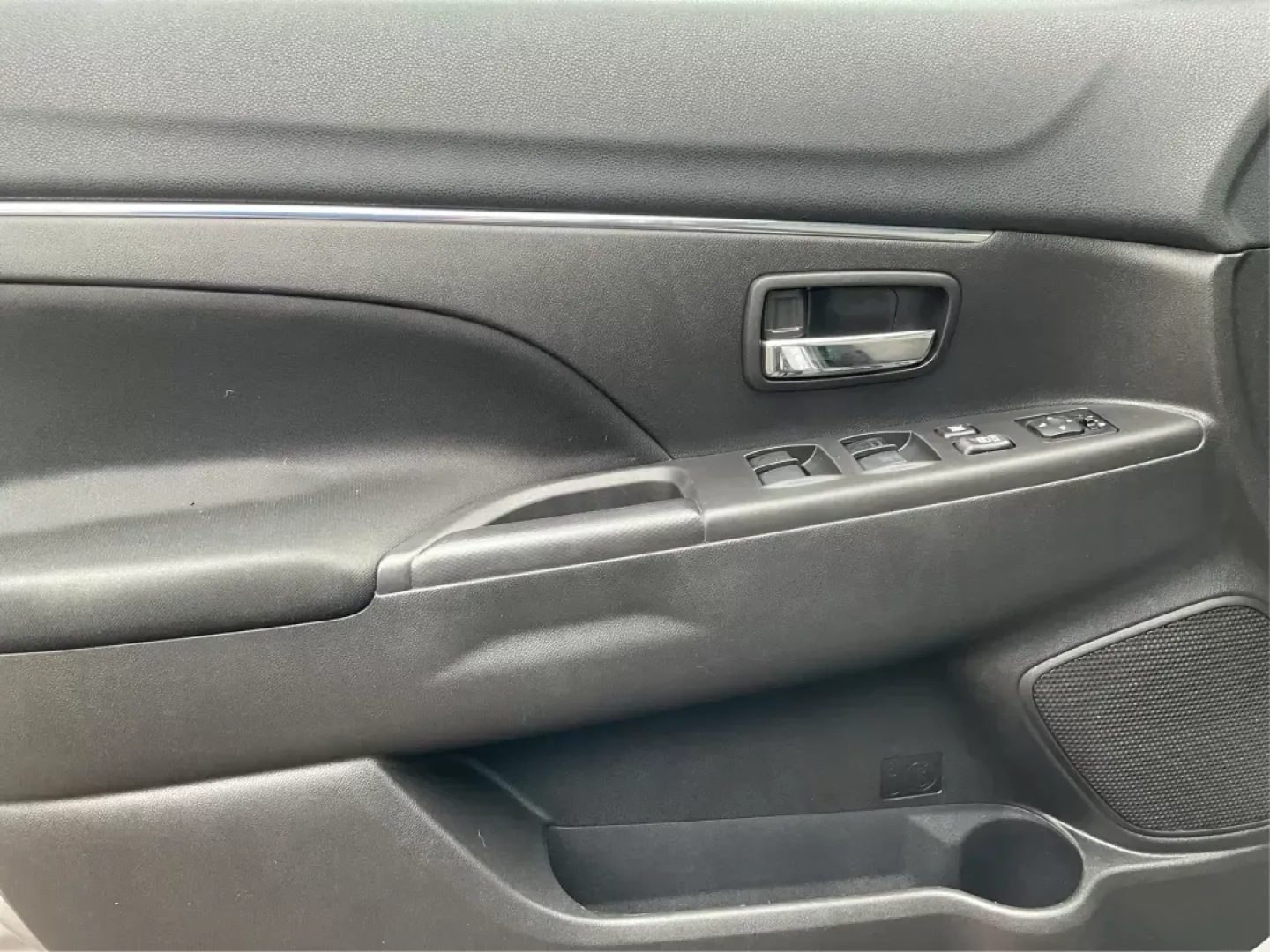2015 Mitsubishi Outlander Sport (4A4AR4AU9FE) with an Other engine, located at 1099 N County Rd 25A, Troy, OH, 45373, (937) 908-9800, 40.057079, -84.212883 - 2015 Mitsubishi Outlander Sport - Photo#17