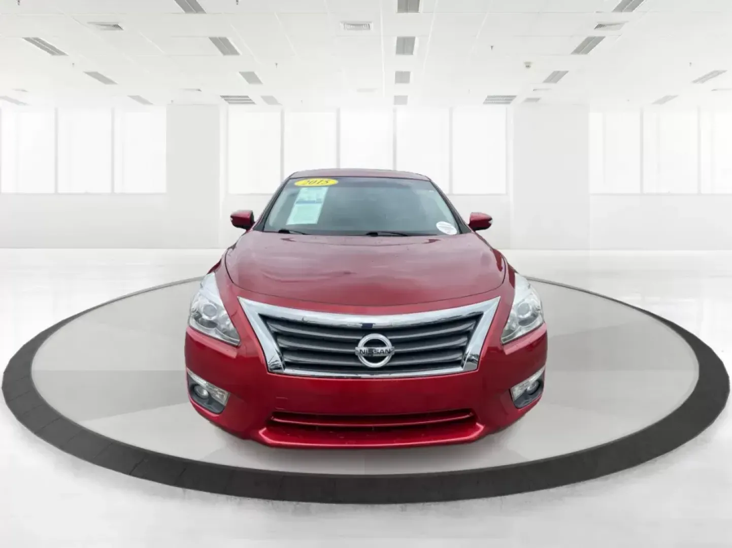 2015 Nissan Altima 2.5 SL (1N4AL3APXFC) with an 2.5L I-4 DOHC engine, located at 880 E. National Road, Vandalia, OH, 45377, (937) 908-9800, 39.891918, -84.183594 - **Embrace the Drive: Discover Your New 2015 Nissan Altima at Advantage Car and Credit in Fairborn, OH**<br /> <br /> Are you in the market for a reliable sedan that fits seamlessly into your busy lifestyle? Look no further than this stunning 2015 Nissan Altima, perfect for commuters, growing familie - Photo#6