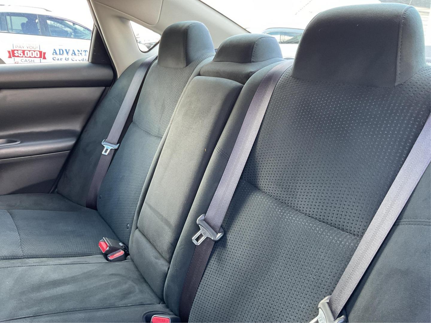 2015 Nissan Altima 2.5 S (1N4AL3AP5FN) with an Other engine, located at 401 Woodman Dr, Riverside, OH, 45431, (937) 908-9800, 39.760899, -84.123421 - 2015 Nissan Altima 2.5 S - Photo#9