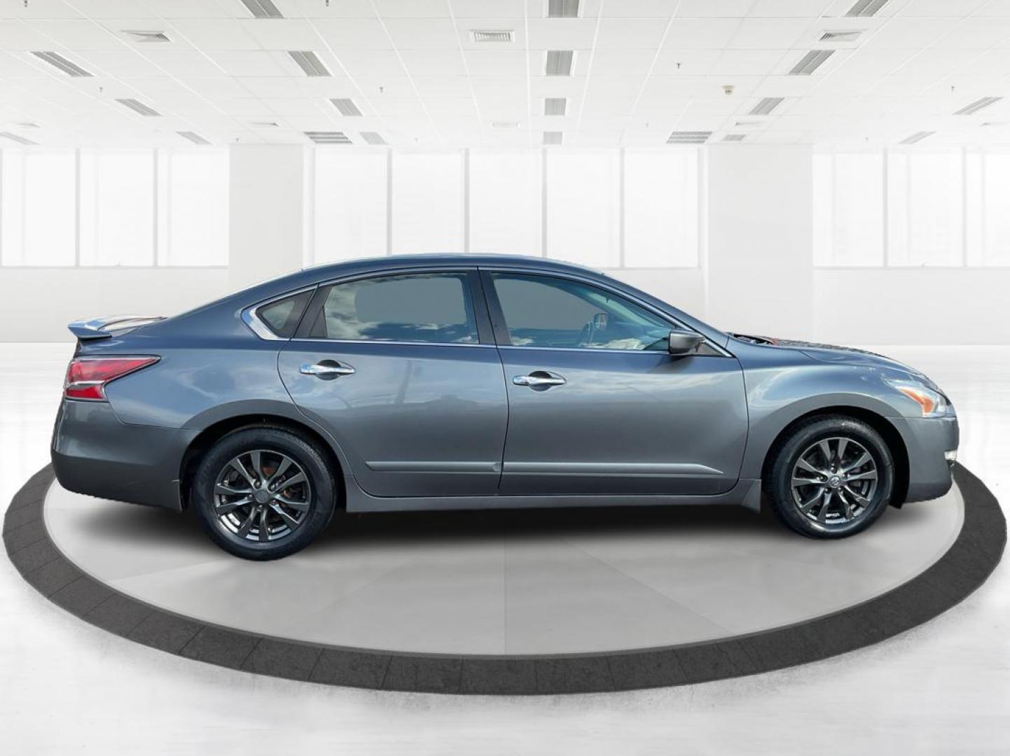 2015 Nissan Altima 2.5 S (1N4AL3AP5FN) with an Other engine, located at 401 Woodman Dr, Riverside, OH, 45431, (937) 908-9800, 39.760899, -84.123421 - 2015 Nissan Altima 2.5 S - Photo#1