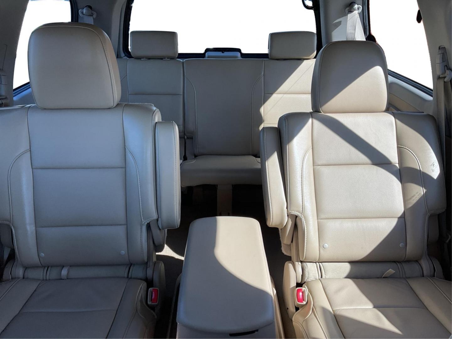 2015 Nissan Armada Platinum (5N1BA0NE1FN) with an Endurance 5.6L V-8 DOHC engine, located at 8750 N County Rd 25A, Piqua, OH, 45356, (937) 908-9800, 40.164391, -84.232513 - Third Row - Photo#13