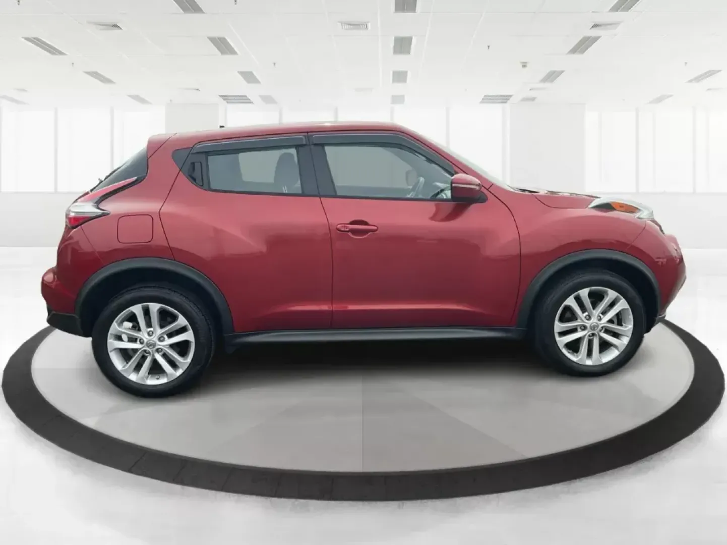 2015 Nissan Juke S (JN8AF5MR1FT) with an 1.6L I-4 gasoline direct injection engine, located at 8750 N County Rd 25A, Piqua, OH, 45356, (937) 908-9800, 40.164391, -84.232513 - One Owner - Photo#1