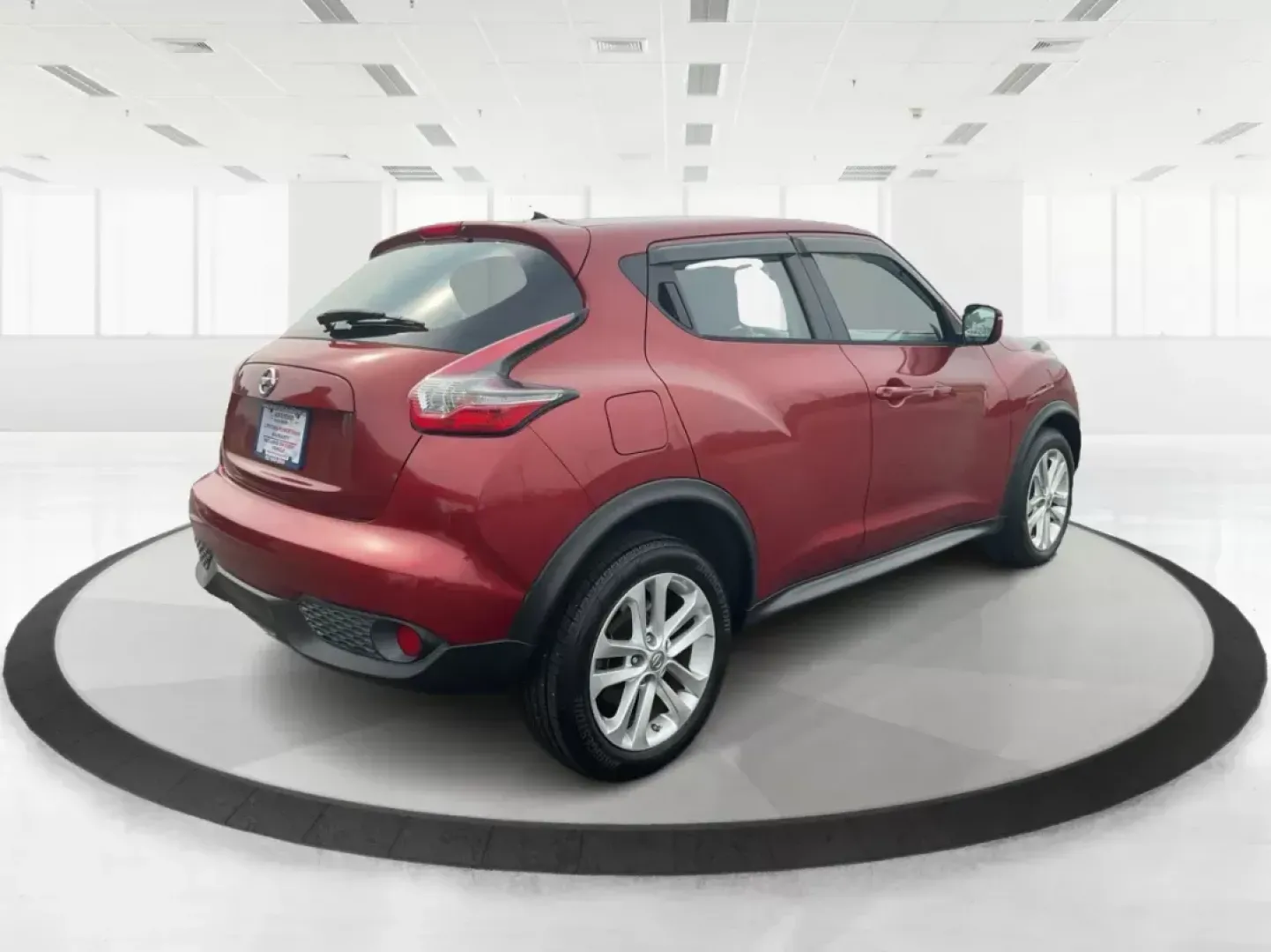 2015 Nissan Juke S (JN8AF5MR1FT) with an 1.6L I-4 gasoline direct injection engine, located at 8750 N County Rd 25A, Piqua, OH, 45356, (937) 908-9800, 40.164391, -84.232513 - One Owner - Photo#2