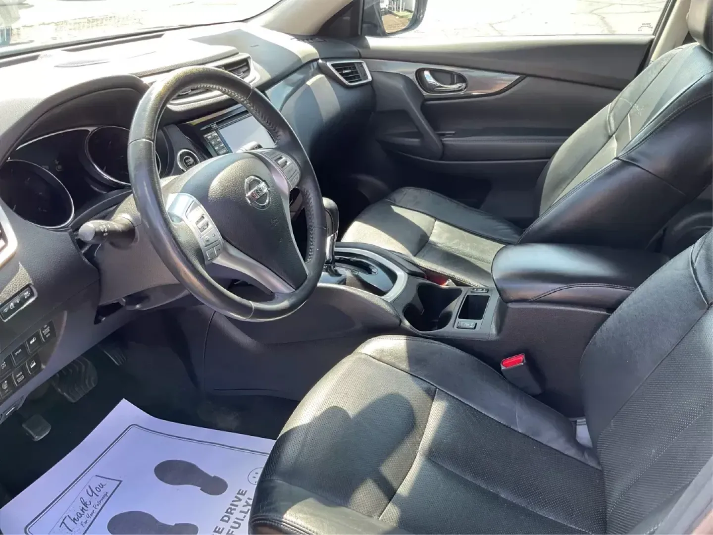 2015 Nissan Rogue SL (5N1AT2MV5FC) with an 2.5L I-4 DOHC engine, located at 401 Woodman Dr, Riverside, OH, 45431, (937) 908-9800, 39.760899, -84.123421 - Unleash adventure and elevate your daily commute with the 2015 Nissan Rogue SL, available now at Advantage Car and Credit, your trusted Buy Here Pay Here dealership in Fairborn, OH. Located at 1184 Kauffman Ave, Fairborn, OH 45324, we specialize in providing flexible financing options, ideal for bud - Photo#8