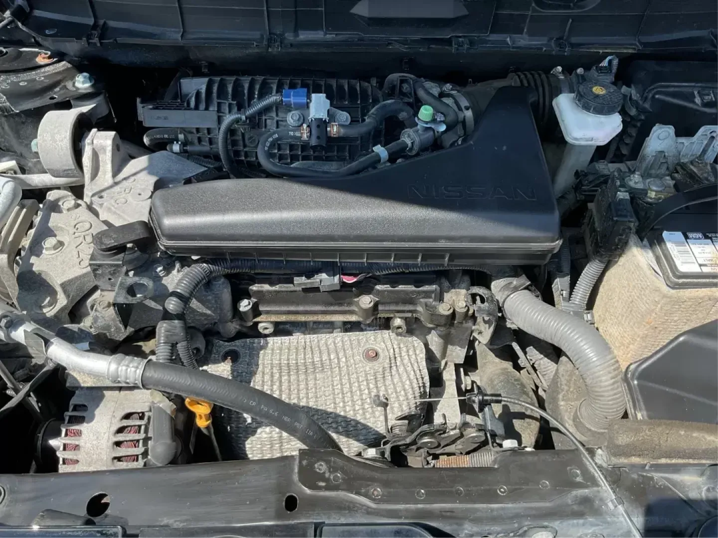 2015 Nissan Rogue SL (5N1AT2MV5FC) with an 2.5L I-4 DOHC engine, located at 401 Woodman Dr, Riverside, OH, 45431, (937) 908-9800, 39.760899, -84.123421 - Unleash adventure and elevate your daily commute with the 2015 Nissan Rogue SL, available now at Advantage Car and Credit, your trusted Buy Here Pay Here dealership in Fairborn, OH. Located at 1184 Kauffman Ave, Fairborn, OH 45324, we specialize in providing flexible financing options, ideal for bud - Photo#10