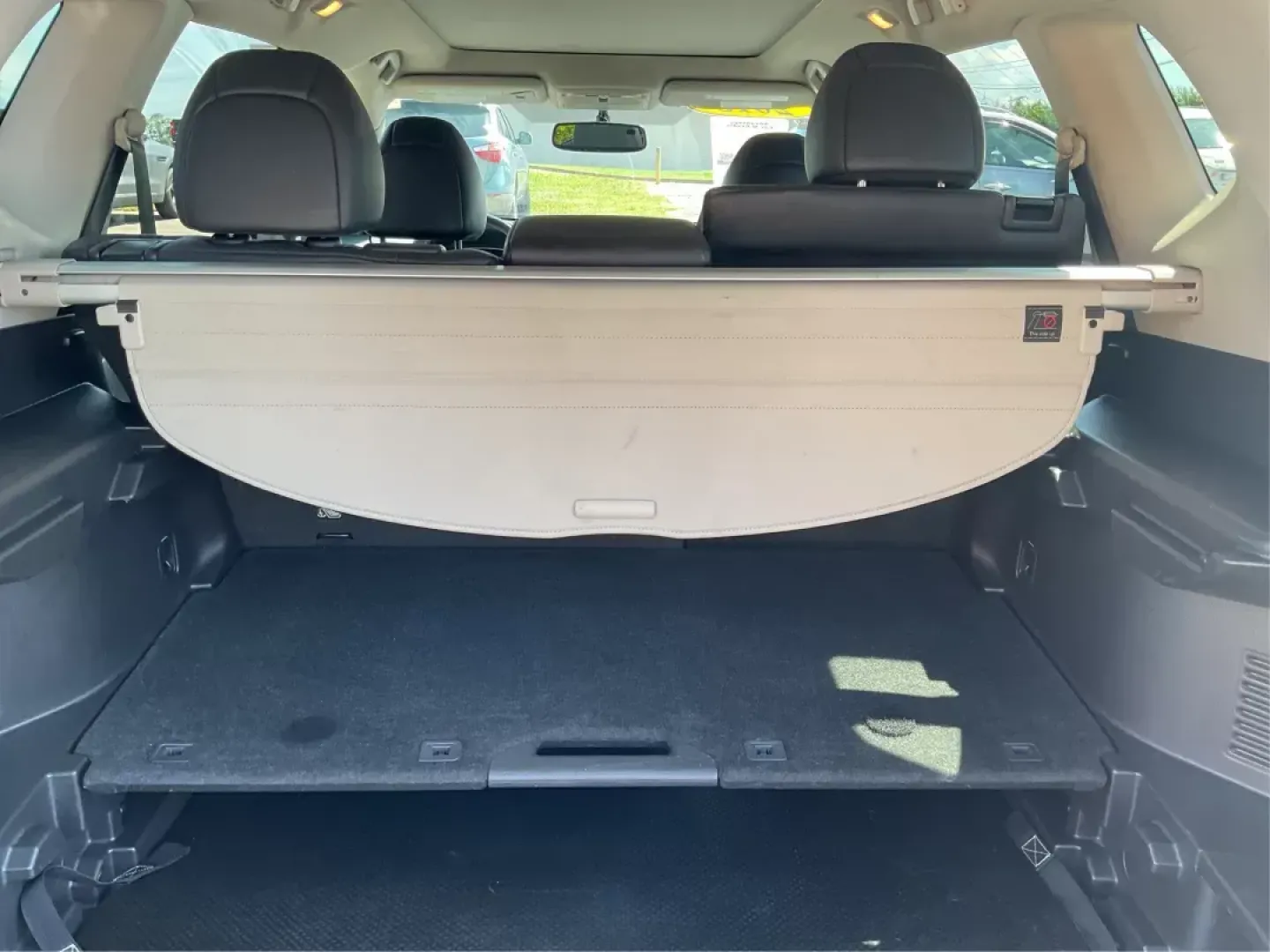 2015 Nissan Rogue SL (5N1AT2MV5FC) with an 2.5L I-4 DOHC engine, located at 401 Woodman Dr, Riverside, OH, 45431, (937) 908-9800, 39.760899, -84.123421 - Unleash adventure and elevate your daily commute with the 2015 Nissan Rogue SL, available now at Advantage Car and Credit, your trusted Buy Here Pay Here dealership in Fairborn, OH. Located at 1184 Kauffman Ave, Fairborn, OH 45324, we specialize in providing flexible financing options, ideal for bud - Photo#11
