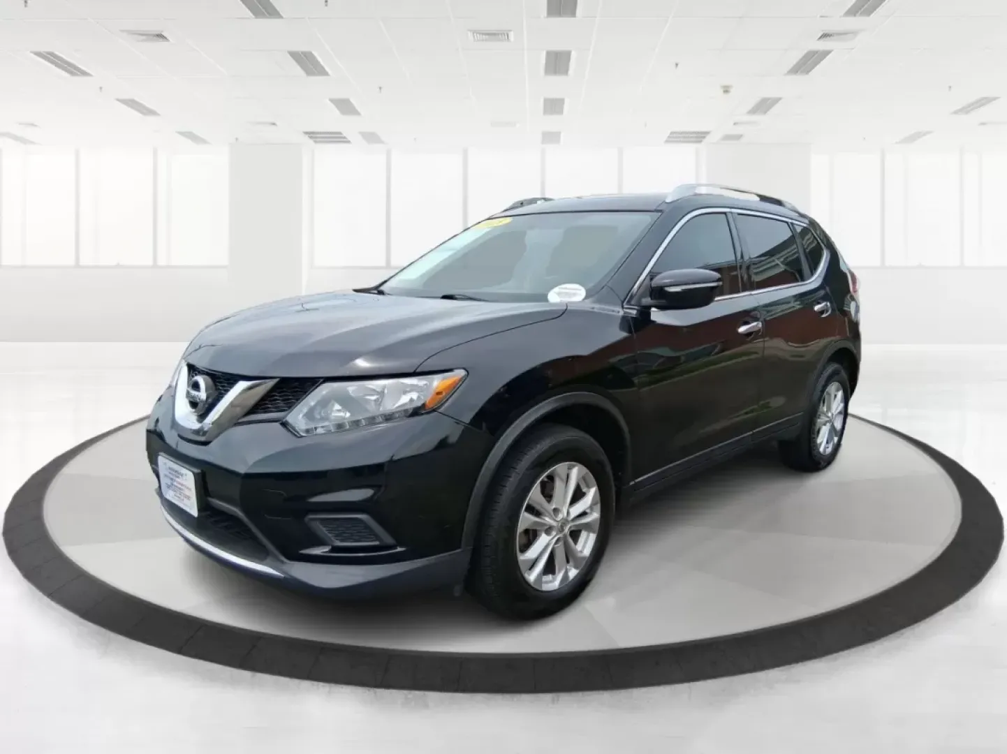 2015 Nissan Rogue SV (5N1AT2MV7FC) with an 2.5L I-4 DOHC engine, located at 1230 East Main St, Xenia, OH, 45385, (937) 908-9800, 39.688026, -83.910172 - **Conquer Every Adventure with the 2015 Nissan Rogue SV at Advantage Car and Credit - Xenia!**<br /> <br /> Are you ready to elevate your lifestyle with an SUV that's perfectly suited for family outings, weekend getaways, and daily commutes? The 2015 Nissan Rogue SV is the vehicle you've been search - Photo#8