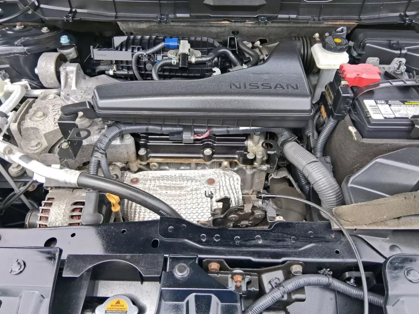 2015 Nissan Rogue SV (5N1AT2MV7FC) with an 2.5L I-4 DOHC engine, located at 1230 East Main St, Xenia, OH, 45385, (937) 908-9800, 39.688026, -83.910172 - **Conquer Every Adventure with the 2015 Nissan Rogue SV at Advantage Car and Credit - Xenia!**<br /> <br /> Are you ready to elevate your lifestyle with an SUV that's perfectly suited for family outings, weekend getaways, and daily commutes? The 2015 Nissan Rogue SV is the vehicle you've been search - Photo#11