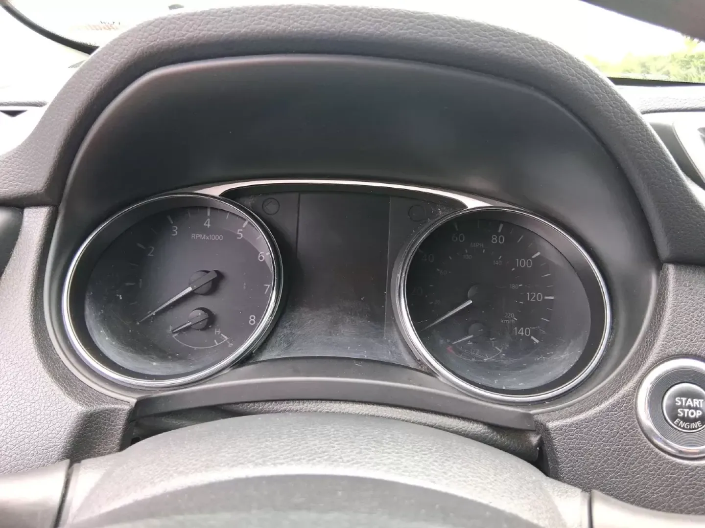 2015 Nissan Rogue SV (5N1AT2MV7FC) with an 2.5L I-4 DOHC engine, located at 1230 East Main St, Xenia, OH, 45385, (937) 908-9800, 39.688026, -83.910172 - **Conquer Every Adventure with the 2015 Nissan Rogue SV at Advantage Car and Credit - Xenia!**<br /> <br /> Are you ready to elevate your lifestyle with an SUV that's perfectly suited for family outings, weekend getaways, and daily commutes? The 2015 Nissan Rogue SV is the vehicle you've been search - Photo#15
