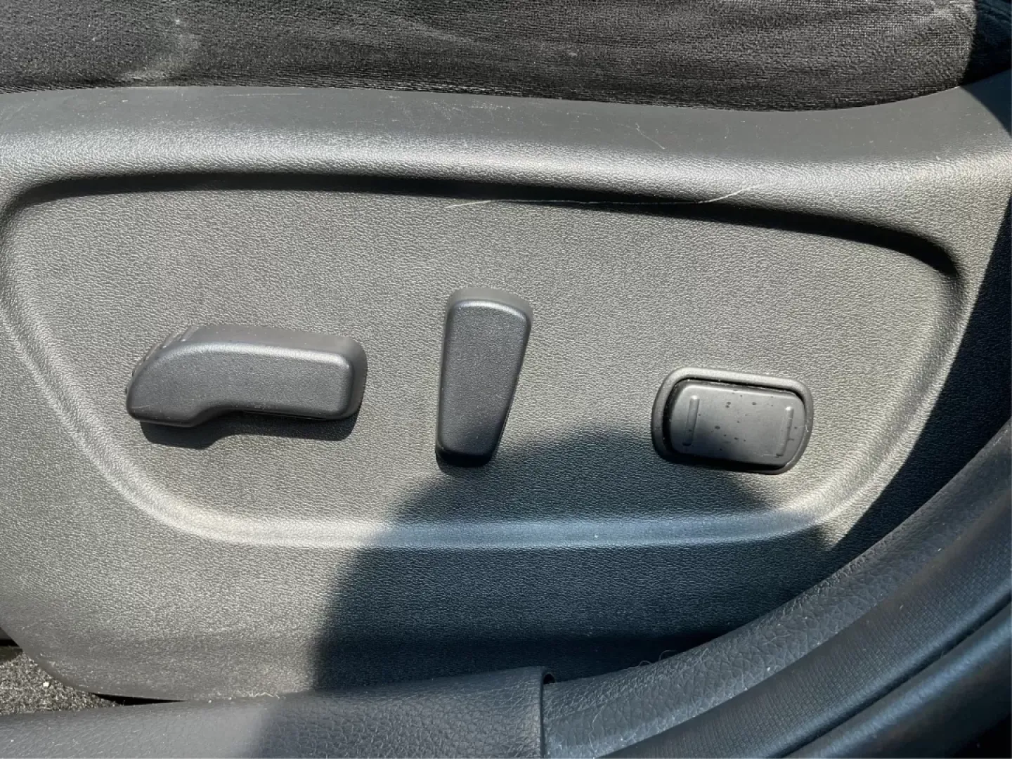 2015 Nissan Rogue SV (5N1AT2MV7FC) with an 2.5L I-4 DOHC engine, located at 4508 South Dixie Dr, Moraine, OH, 45439, (937) 908-9800, 39.689976, -84.218452 - **Adventure Awaits with the 2015 Nissan Rogue SV - Your Perfect Family SUV!**<br /> <br /> Are you a growing family in search of a reliable and spacious vehicle that can easily handle your daily commutes and weekend getaways? Look no further! The 2015 Nissan Rogue SV is here to elevate your lifestyl - Photo#17