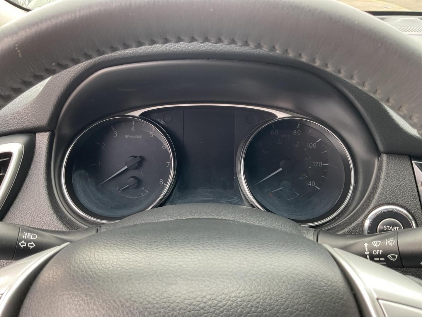 2015 Nissan Rogue SL (5N1AT2MV4FC) with an 2.5L I-4 DOHC engine, located at 880 E. National Road, Vandalia, OH, 45377, (937) 908-9800, 39.891918, -84.183594 - 2015 Nissan Rogue SL - Photo#12