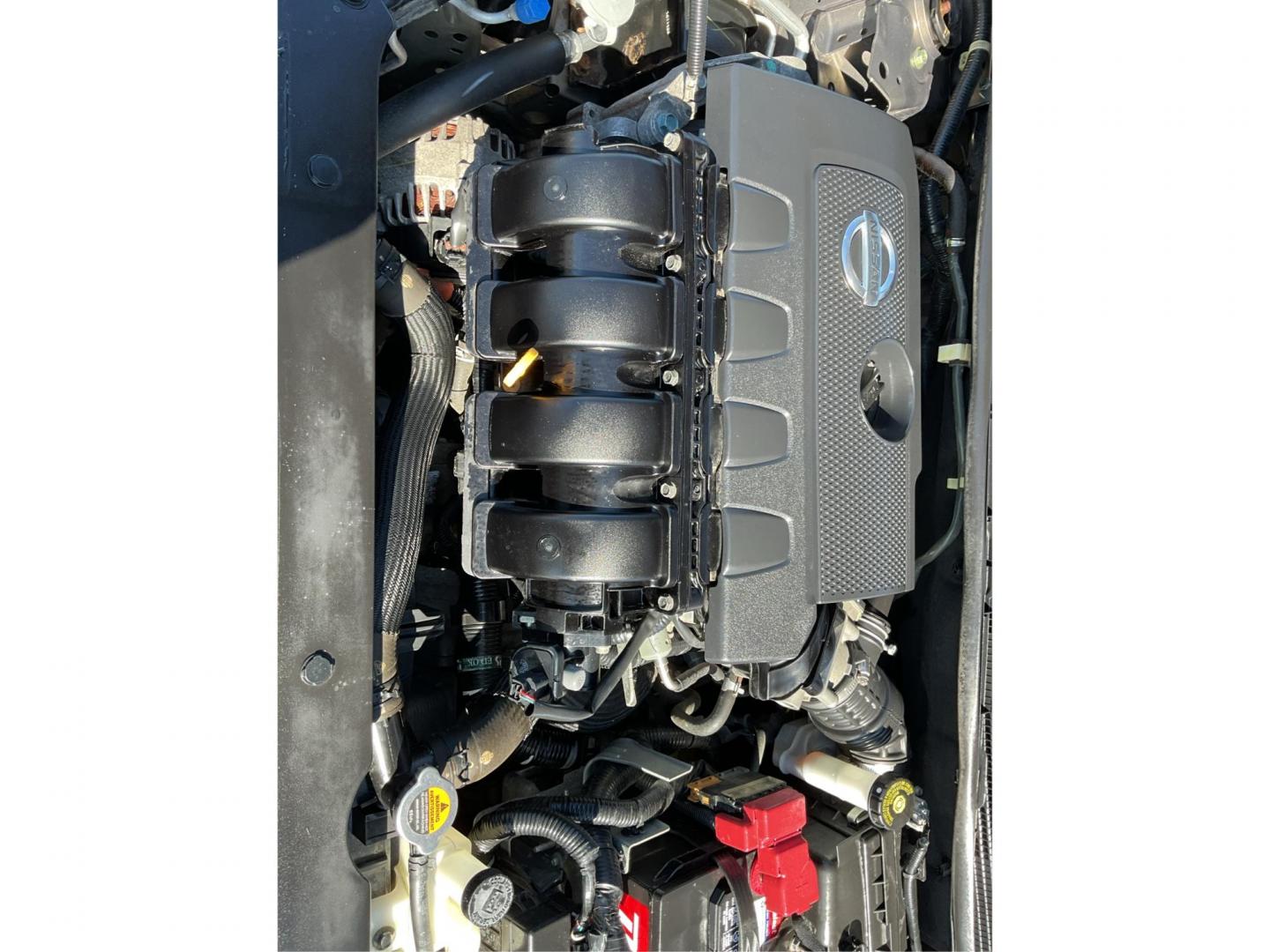 2015 Nissan Sentra SV (3N1AB7AP2FY) with an 1.8L I-4 DOHC engine, located at 880 E. National Road, Vandalia, OH, 45377, (937) 908-9800, 39.891918, -84.183594 - 2015 Nissan Sentra SV - Photo#10