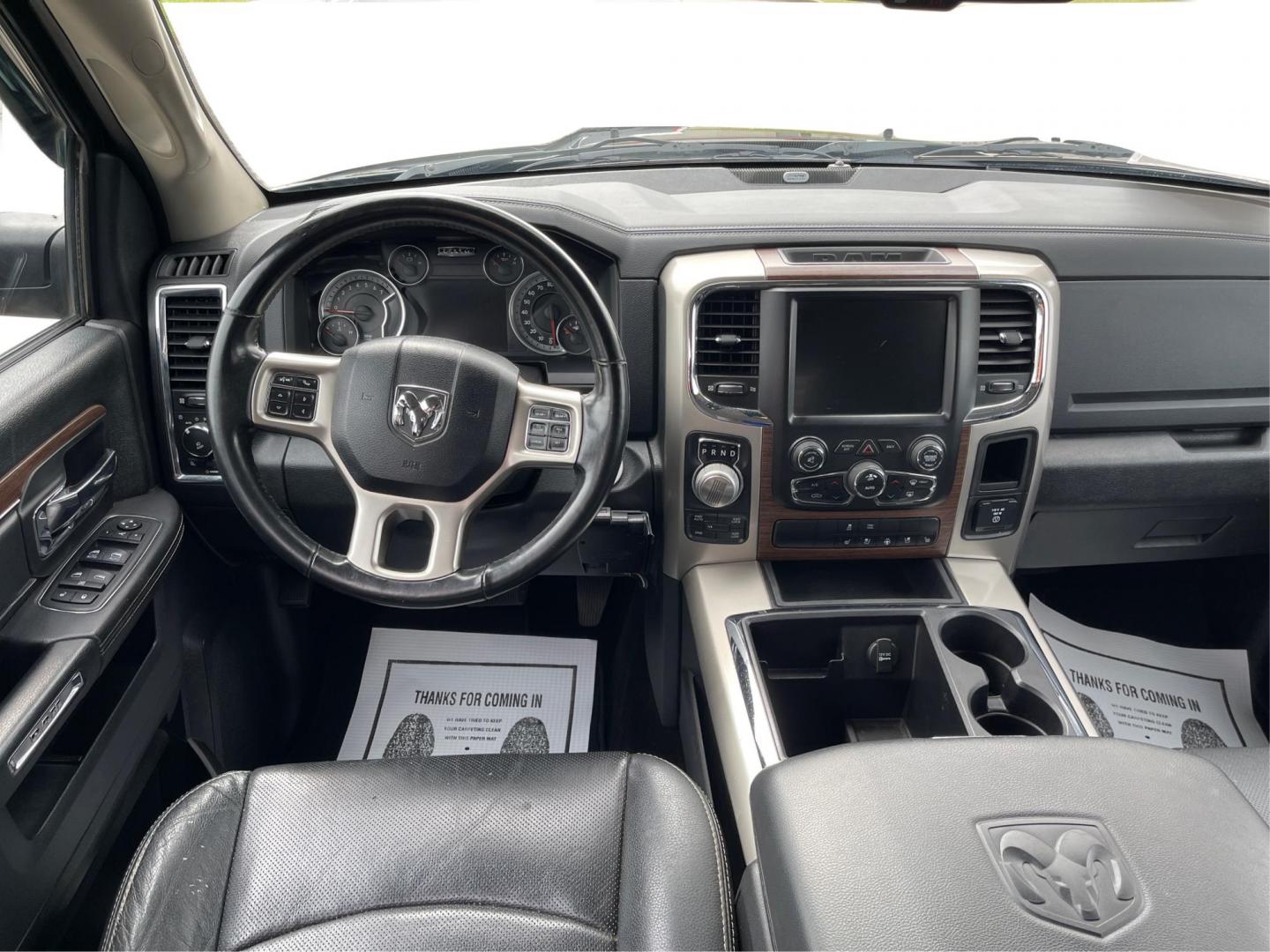 2015 Ram 1500 Laramie Crew Cab SWB 4WD (1C6RR7NT7FS) with an 5.7L V8 OHV 16V engine, 8-Speed Automatic transmission, located at 1230 East Main St, Xenia, OH, 45385, (937) 908-9800, 39.688026, -83.910172 - 2015 Ram 1500 Laramie Crew Cab SWB 4WD - Photo#20