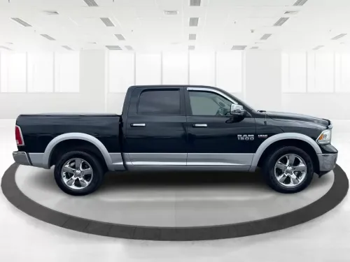 2015 RAM 1500 Laramie Crew Cab SWB 4WD