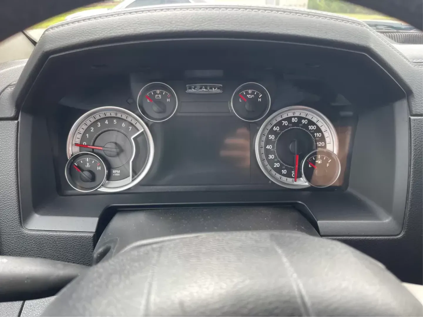2015 Ram 1500 Laramie Crew Cab SWB 4WD (1C6RR7NT7FS) with an 5.7L V8 OHV 16V engine, 8-Speed Automatic transmission, located at 1230 East Main St, Xenia, OH, 45385, (937) 908-9800, 39.688026, -83.910172 - 2015 Ram 1500 Laramie Crew Cab SWB 4WD - Photo#15