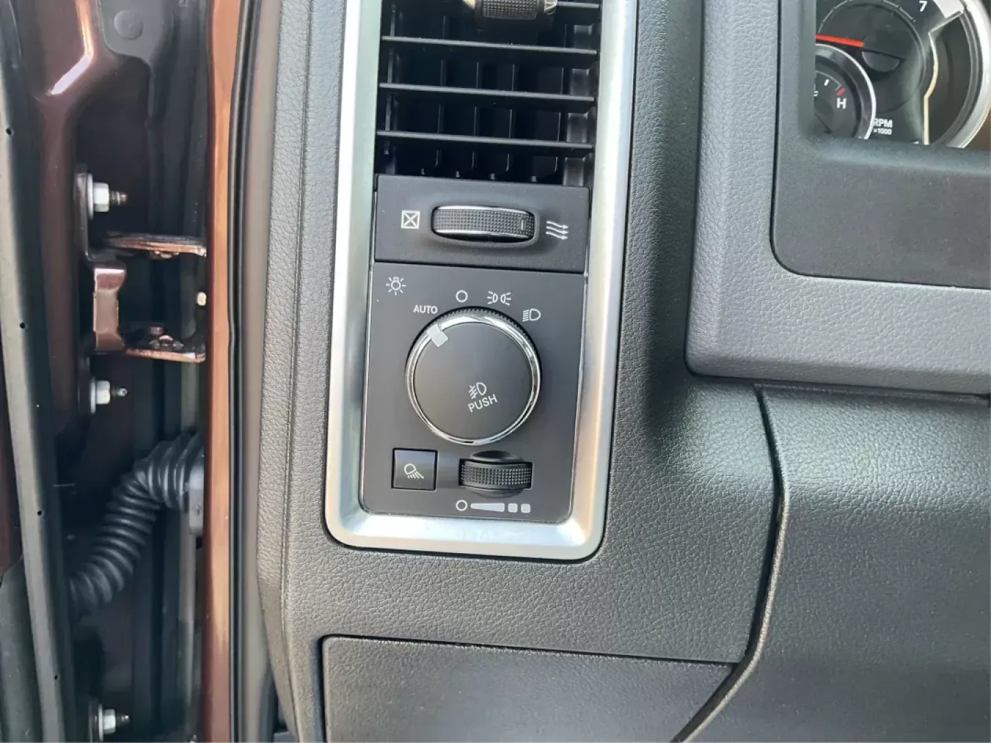 2015 Ram 1500 Big Horn (3C6RR7LT4FG) with an Other engine, located at 1184 Kauffman Ave, Fairborn, OH, 45324, (937) 908-9800, 39.807072, -84.030914 - 2015 Ram 1500 Big Horn - Photo#15