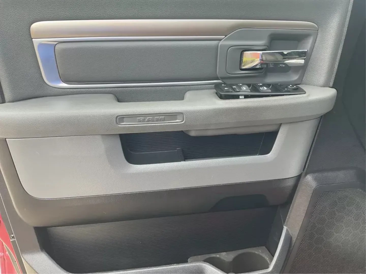 2015 Ram 1500 Outdoorsman (1C6RR7GT9FS) with an Other engine, located at 8750 N County Rd 25A, Piqua, OH, 45356, (937) 908-9800, 40.164391, -84.232513 - 2015 Ram 1500 Outdoorsman - Photo#16