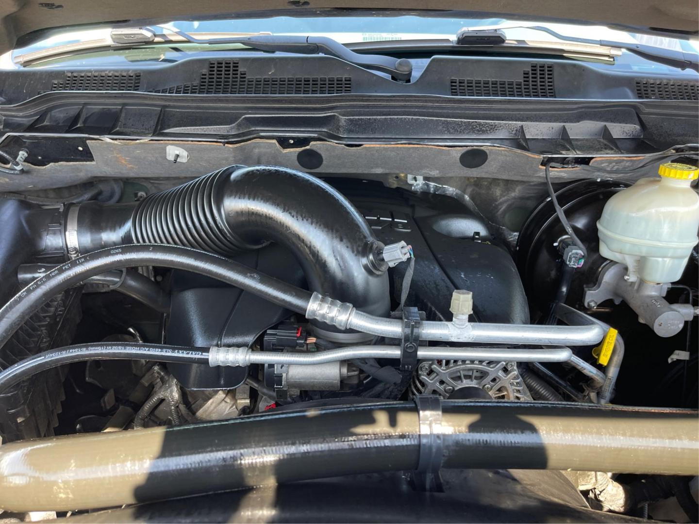 2015 Ram 1500 Big Horn (1C6RR7LT2FS) with an 3.6L V-6 DOHC engine, located at 1184 Kauffman Ave, Fairborn, OH, 45324, (937) 908-9800, 39.807072, -84.030914 - 2015 Ram 1500 Big Horn - Photo#10