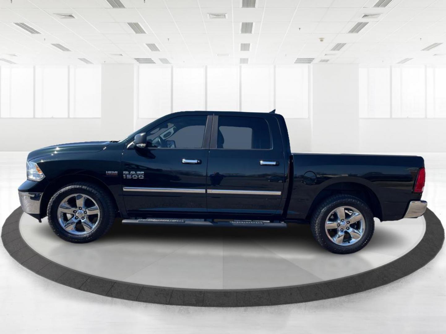 2015 Ram 1500 Big Horn (1C6RR7LT2FS) with an 3.6L V-6 DOHC engine, located at 1184 Kauffman Ave, Fairborn, OH, 45324, (937) 908-9800, 39.807072, -84.030914 - 2015 Ram 1500 Big Horn - Photo#5
