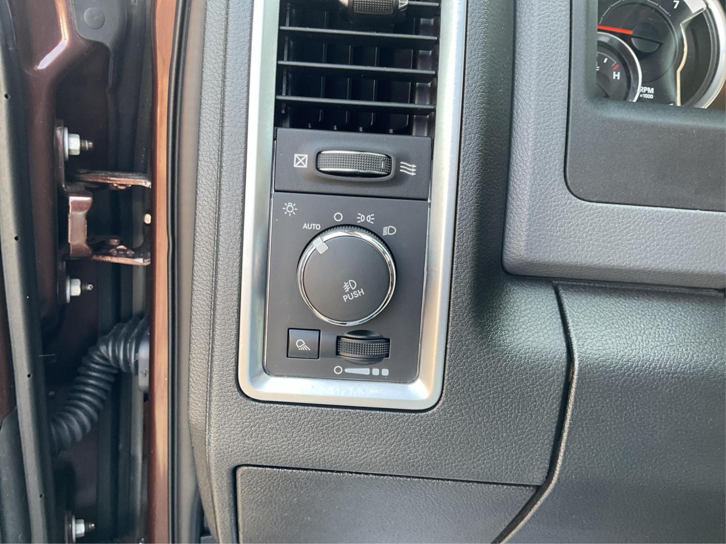 2015 Ram 1500 Big Horn (3C6RR7LT4FG) with an Other engine, located at 1951 S Dayton Lakeview Rd., New Carlisle, OH, 45344, (937) 908-9800, 39.890999, -84.050255 - 2015 Ram 1500 Big Horn - Photo#15