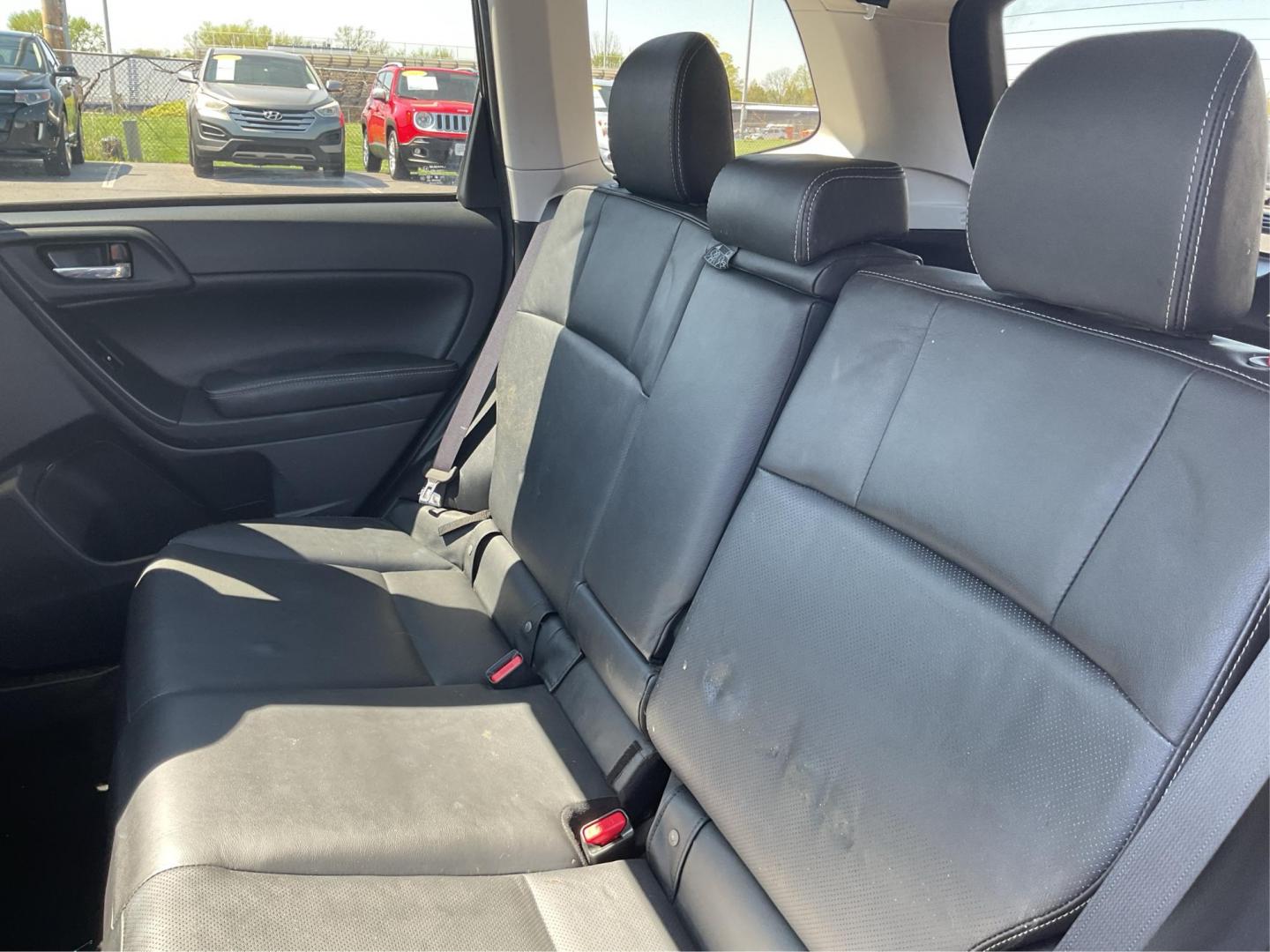2015 Subaru Forester 2.5i Limited (JF2SJAHC5FH) with an 2.5L H-4 DOHC engine, located at 1184 Kauffman Ave, Fairborn, OH, 45324, (937) 908-9800, 39.807072, -84.030914 - 2015 Subaru Forester 2.5i Limited - Photo#9