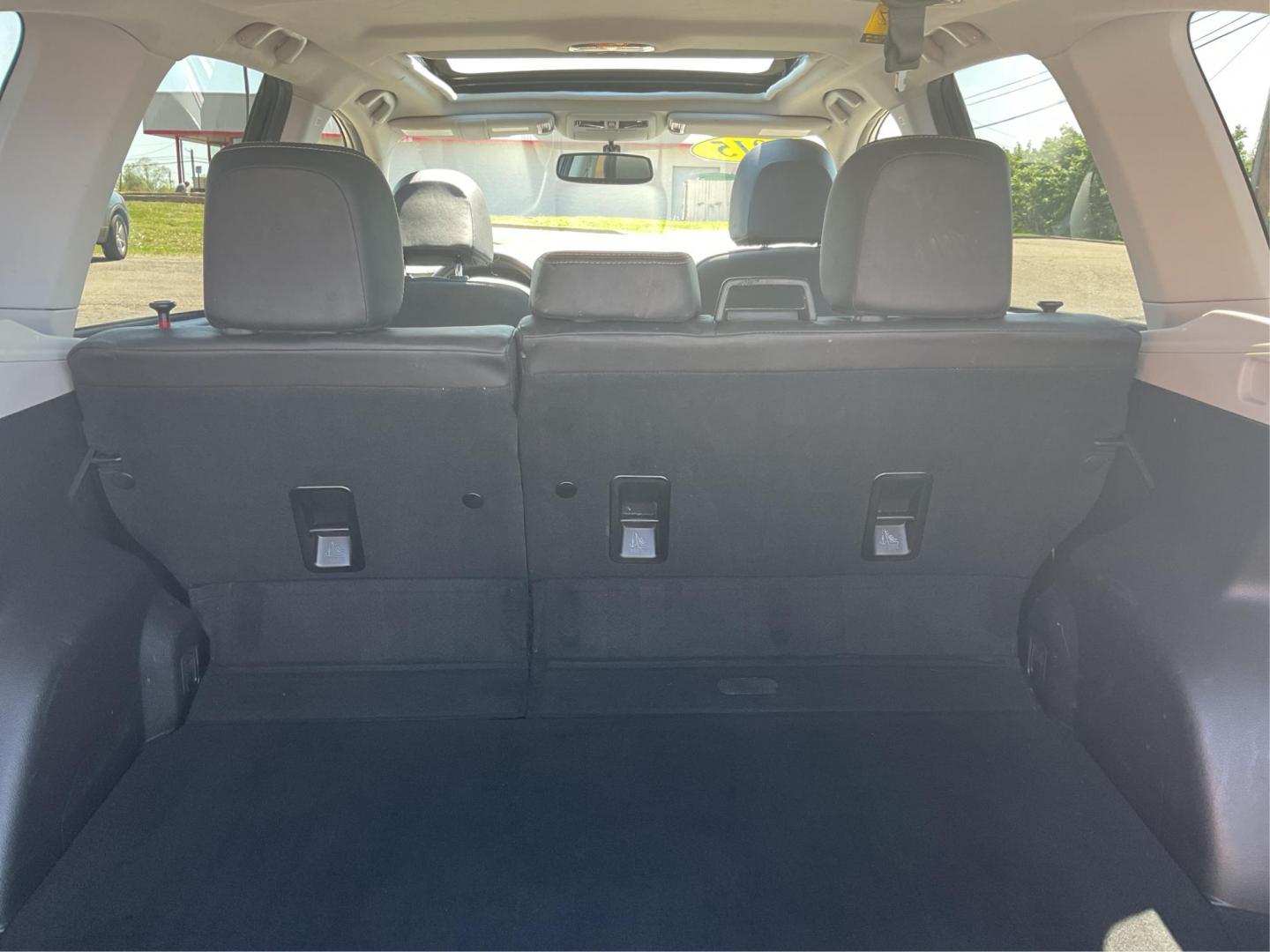 2015 Subaru Forester 2.5i Limited (JF2SJAHC5FH) with an 2.5L H-4 DOHC engine, located at 1184 Kauffman Ave, Fairborn, OH, 45324, (937) 908-9800, 39.807072, -84.030914 - 2015 Subaru Forester 2.5i Limited - Photo#11