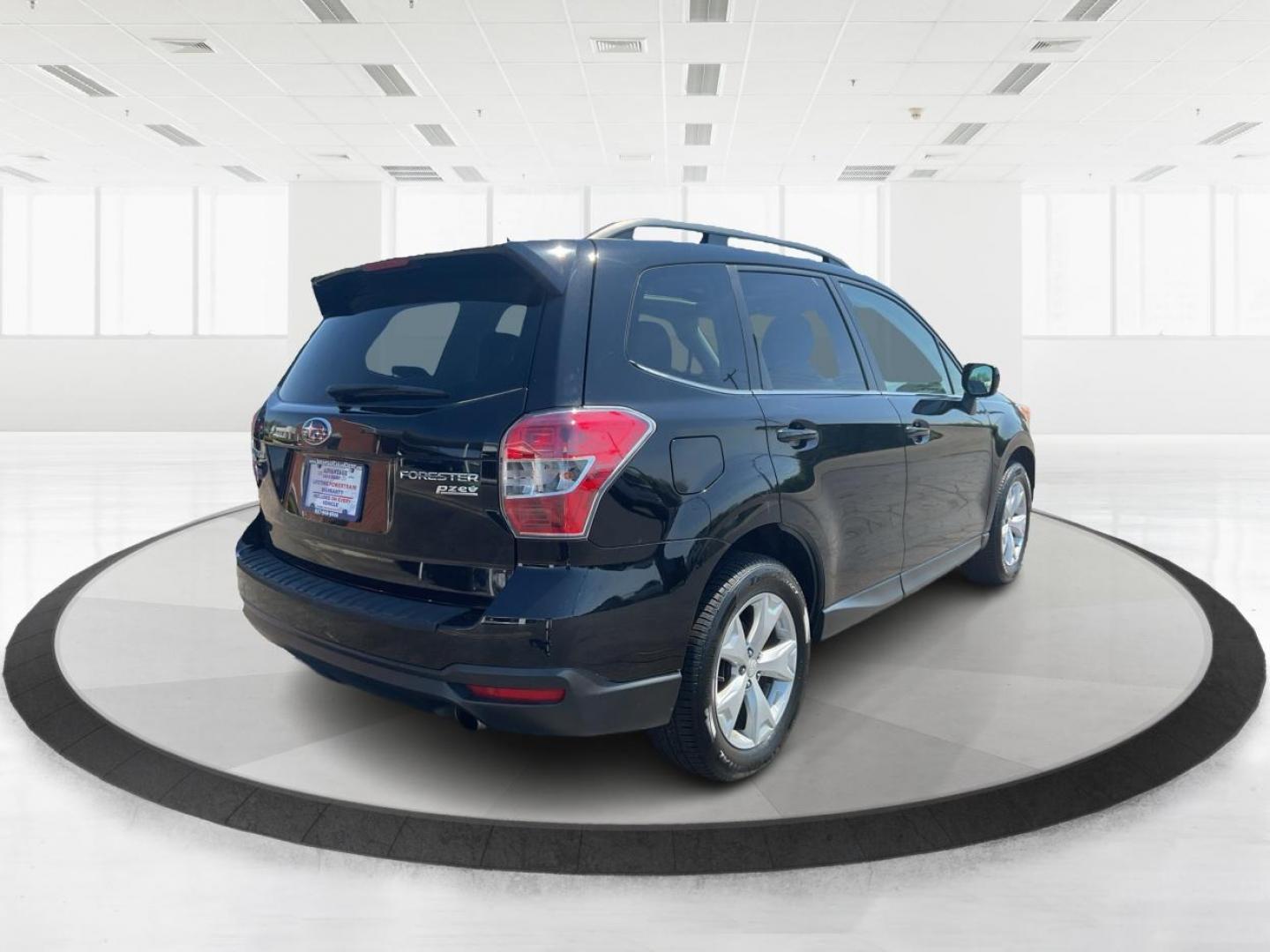 2015 Subaru Forester 2.5i Limited (JF2SJAHC5FH) with an 2.5L H-4 DOHC engine, located at 1184 Kauffman Ave, Fairborn, OH, 45324, (937) 908-9800, 39.807072, -84.030914 - 2015 Subaru Forester 2.5i Limited - Photo#2