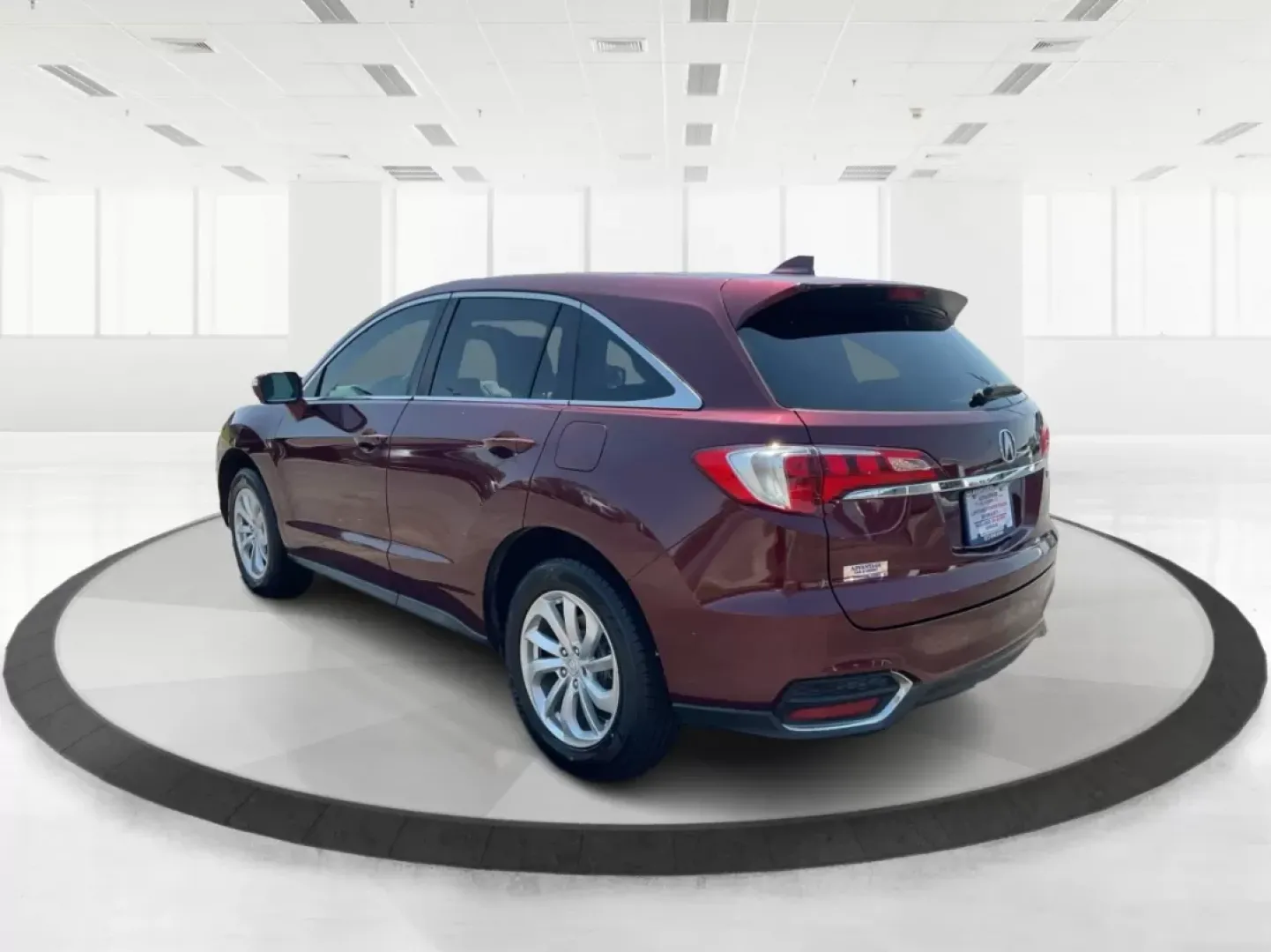 2016 Acura RDX 6-Spd AT (5J8TB3H33GL) with an 3.5L V6 DOHC 24V engine, 6-Speed Automatic transmission, located at 1230 East Main St, Xenia, OH, 45385, (937) 908-9800, 39.688026, -83.910172 - **Conquer the Road with Confidence: 2016 Acura RDX at Advantage Car and Credit!**<br /> <br /> Are you seeking a reliable vehicle that perfectly balances luxury, comfort, and practicality? Look no further than this stunning 2016 Acura RDX, available now at Advantage Car and Credit in Fairborn, OH. T - Photo#4