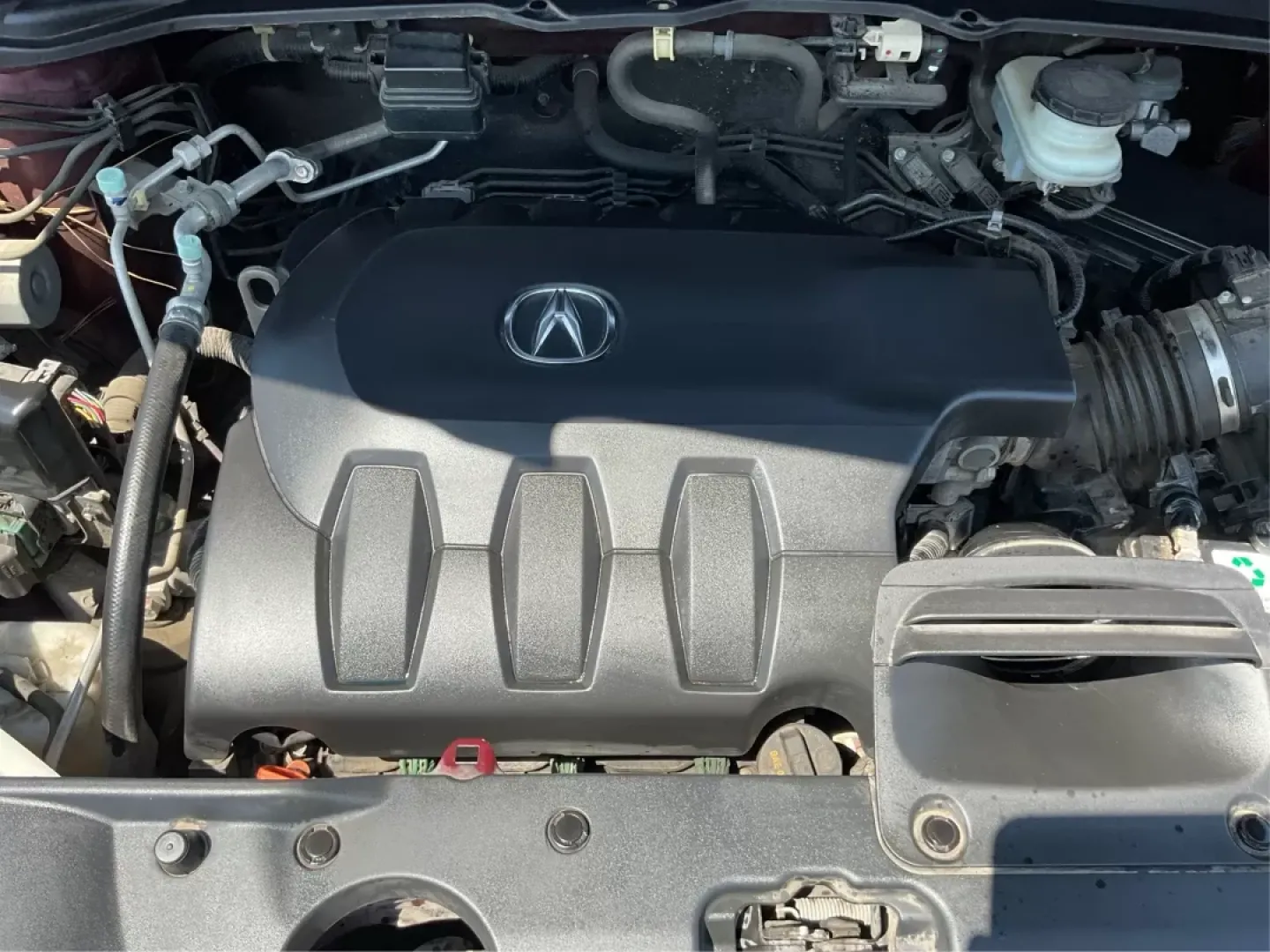 2016 Acura RDX 6-Spd AT (5J8TB3H33GL) with an 3.5L V6 DOHC 24V engine, 6-Speed Automatic transmission, located at 1230 East Main St, Xenia, OH, 45385, (937) 908-9800, 39.688026, -83.910172 - **Conquer the Road with Confidence: 2016 Acura RDX at Advantage Car and Credit!**<br /> <br /> Are you seeking a reliable vehicle that perfectly balances luxury, comfort, and practicality? Look no further than this stunning 2016 Acura RDX, available now at Advantage Car and Credit in Fairborn, OH. T - Photo#11