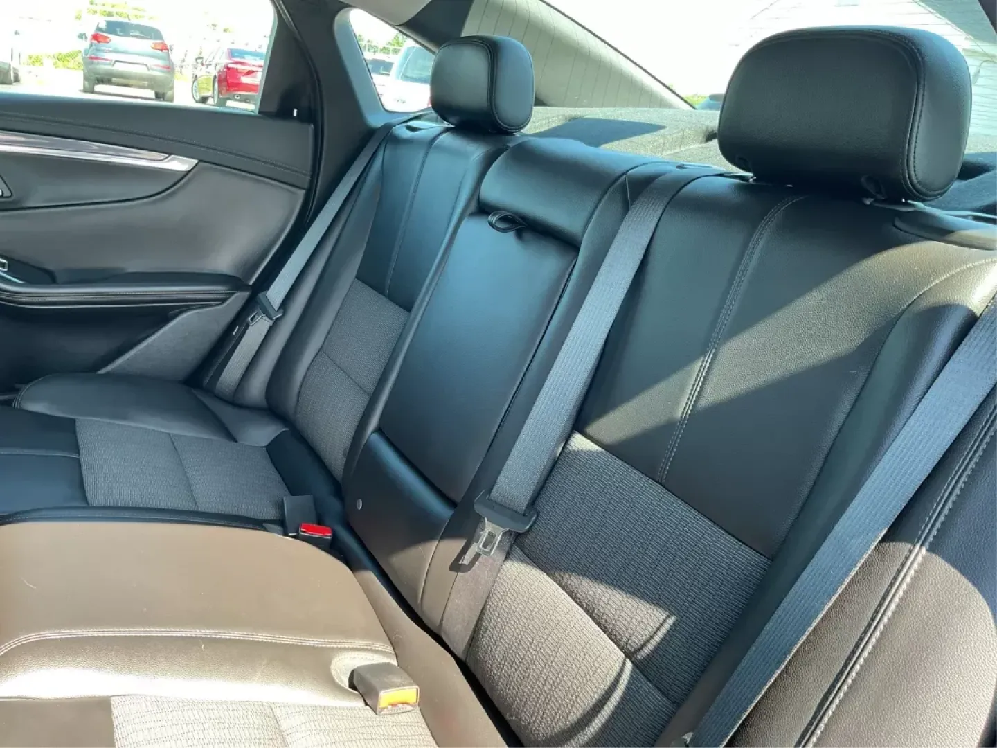 2016 Chevrolet Impala LT (2G1115S37G9) with an 3.6L V-6 gasoline direct injection engine, located at 880 E. National Road, Vandalia, OH, 45377, (937) 908-9800, 39.891918, -84.183594 - **Unleash Your Driving Potential with the 2016 Chevrolet Impala LT at Advantage Car and Credit!** <br /> <br /> Are you looking for a reliable sedan that can handle everything from daily commutes to weekend getaways? Look no further than the stunning 2016 Chevrolet Impala LT, available now at Advant - Photo#9
