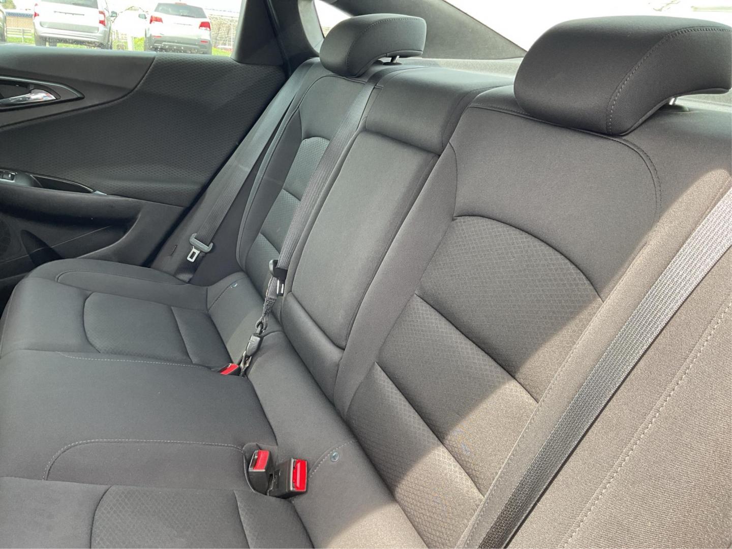 2016 Chevrolet Malibu 1LT (1G1ZE5ST4GF) with an ECOTEC 1.5L I-4 gasoline direct injection engine, located at 1184 Kauffman Ave, Fairborn, OH, 45324, (937) 908-9800, 39.807072, -84.030914 - 2016 Chevrolet Malibu 1LT - Photo#9