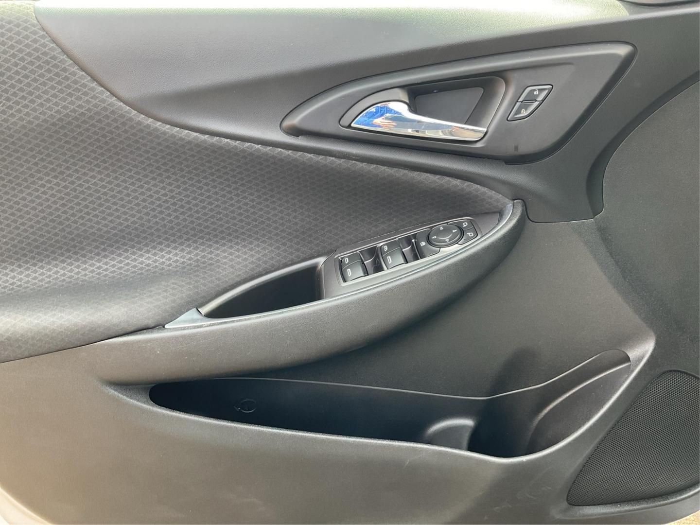 2016 Chevrolet Malibu 1LT (1G1ZE5ST4GF) with an ECOTEC 1.5L I-4 gasoline direct injection engine, located at 1184 Kauffman Ave, Fairborn, OH, 45324, (937) 908-9800, 39.807072, -84.030914 - 2016 Chevrolet Malibu 1LT - Photo#18