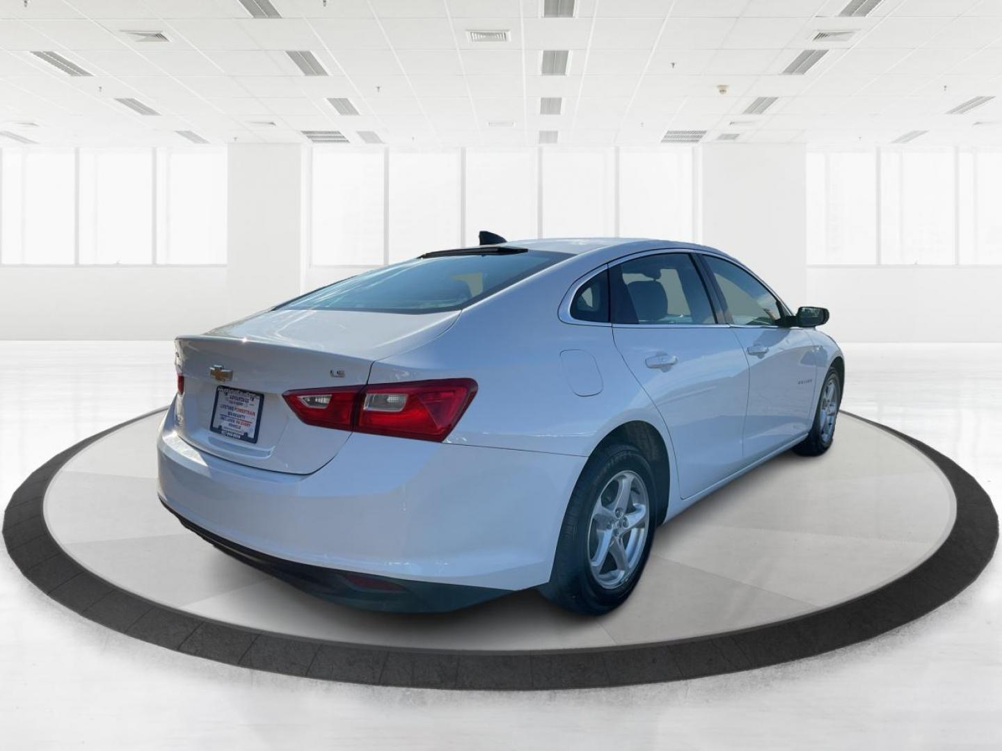 2016 Chevrolet Malibu LS (1G1ZB5ST7GF) with an ECOTEC 1.5L I-4 gasoline direct injection engine, located at 8750 N County Rd 25A, Piqua, OH, 45356, (937) 908-9800, 40.164391, -84.232513 - One Owner - Photo#2